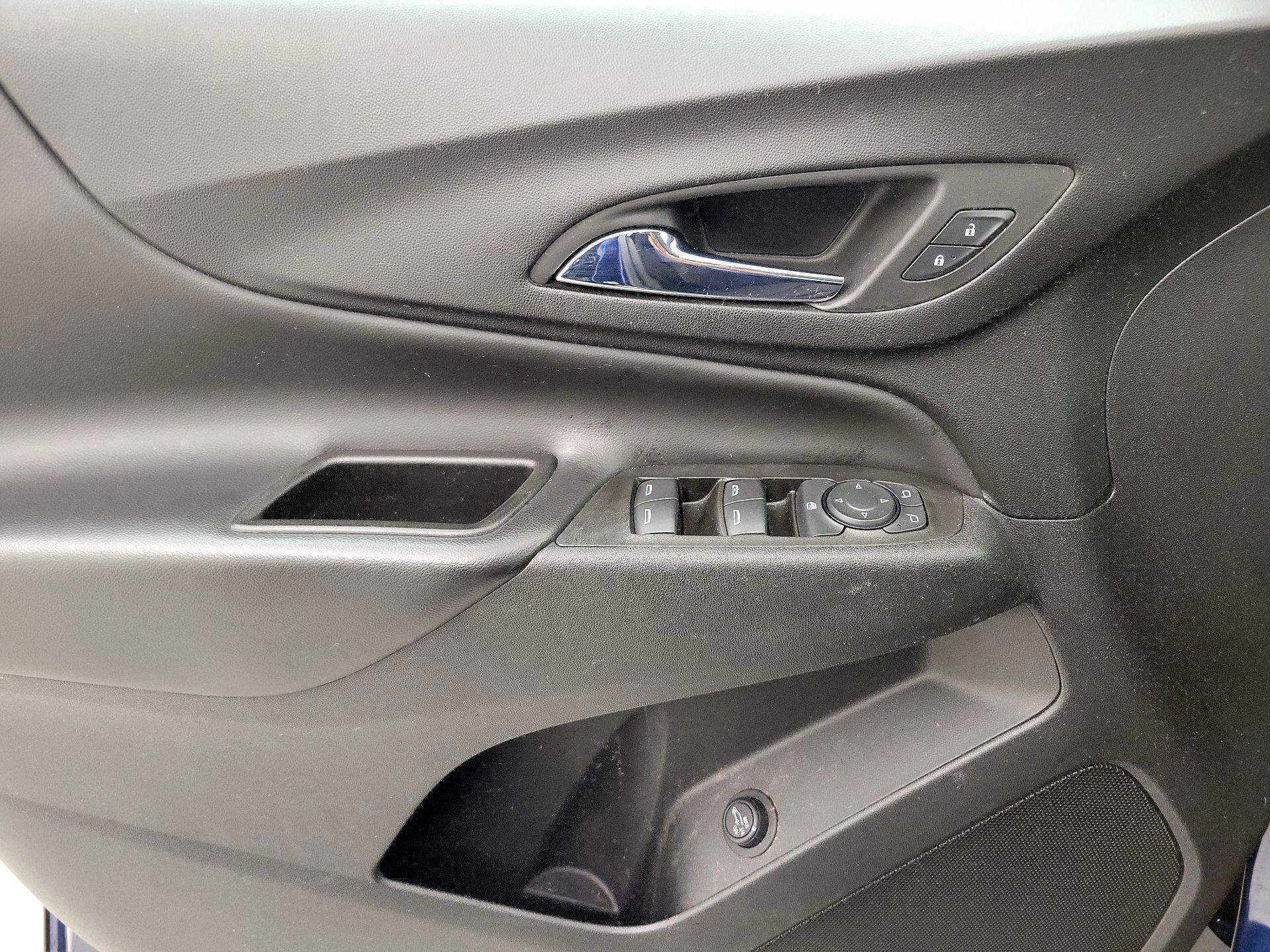 Thumbnail: 2022 Chevrolet Equinox - 12