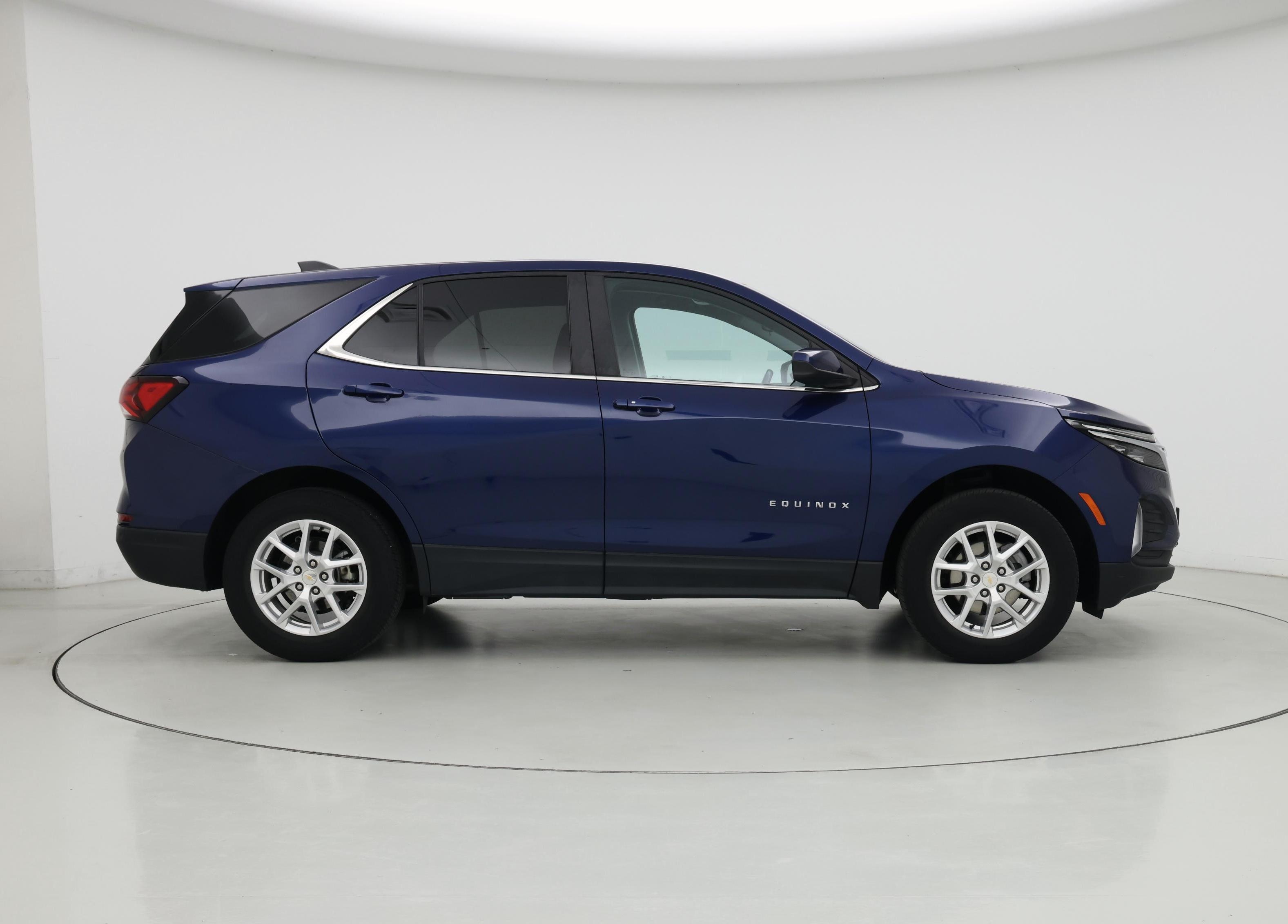 Thumbnail: 2022 Chevrolet Equinox - 7