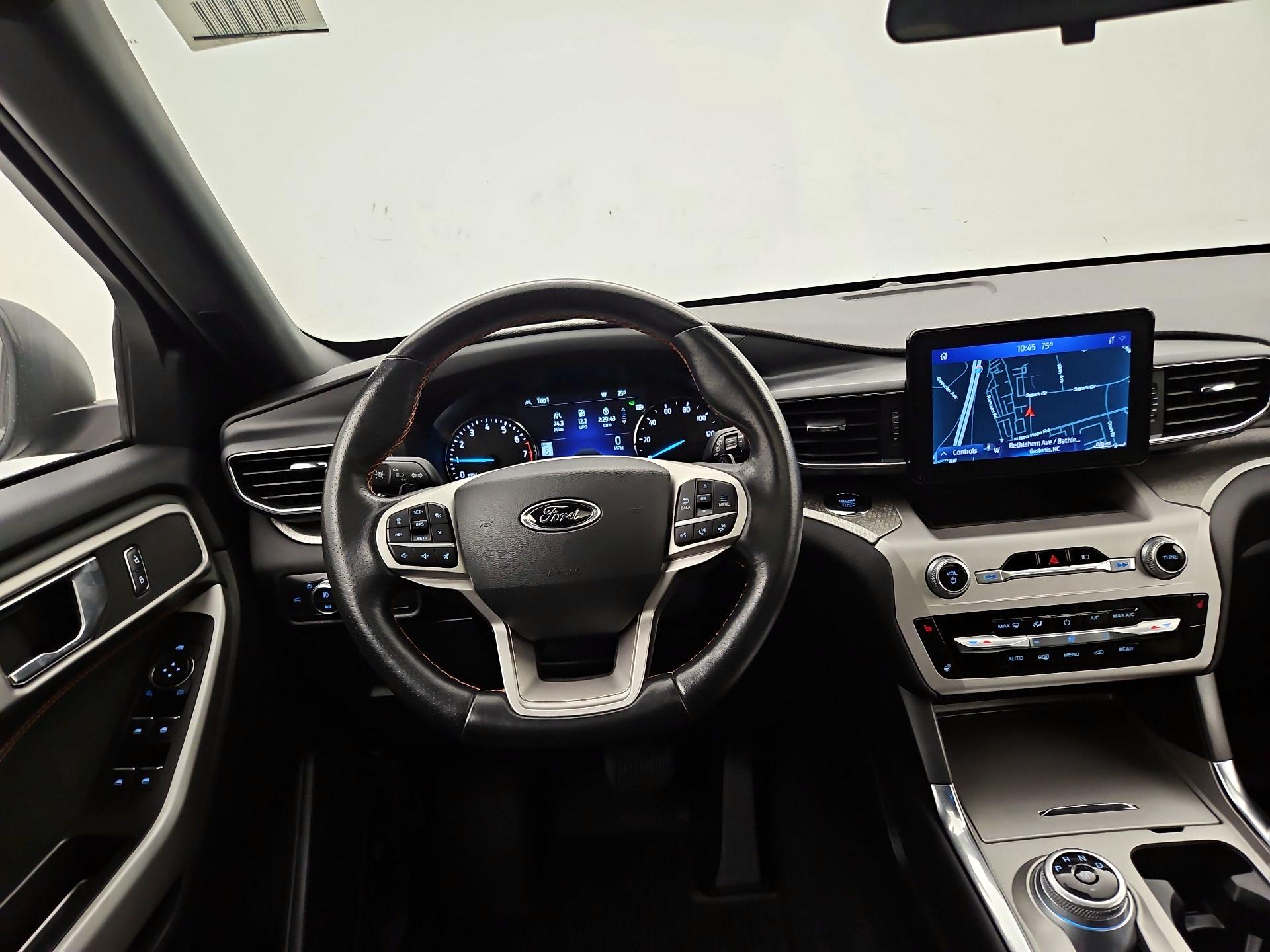 Thumbnail: 2022 Ford Explorer - 10