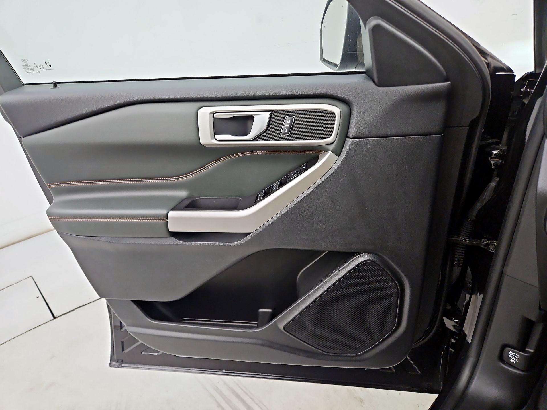 Thumbnail: 2022 Ford Explorer - 12