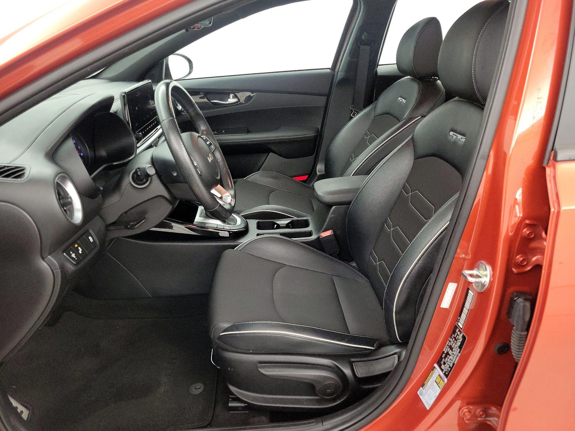 Thumbnail: 2023 Kia Forte - 11