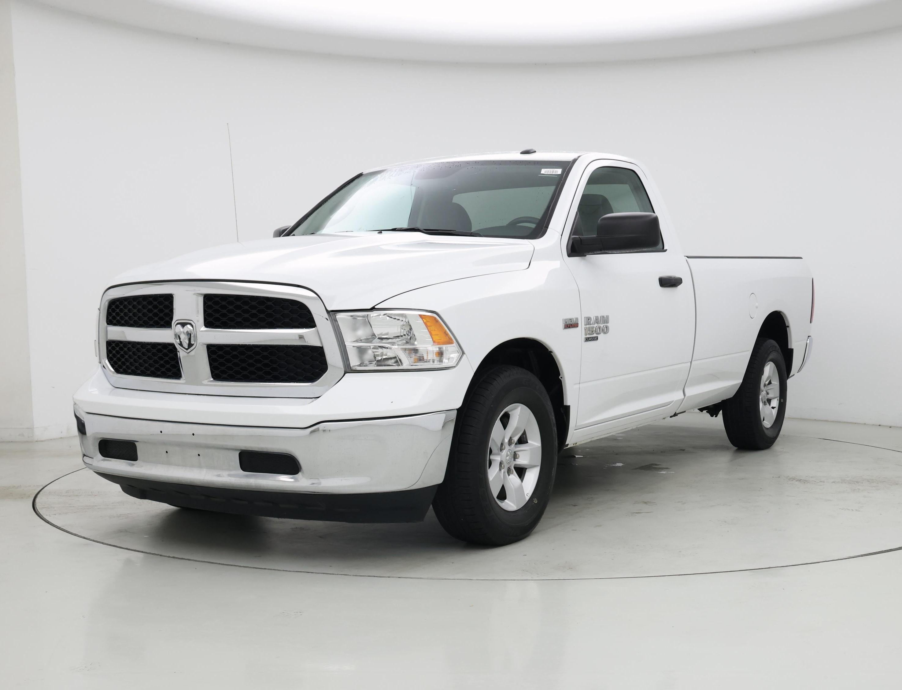 Thumbnail: 2021 RAM 1500 Classic - 4