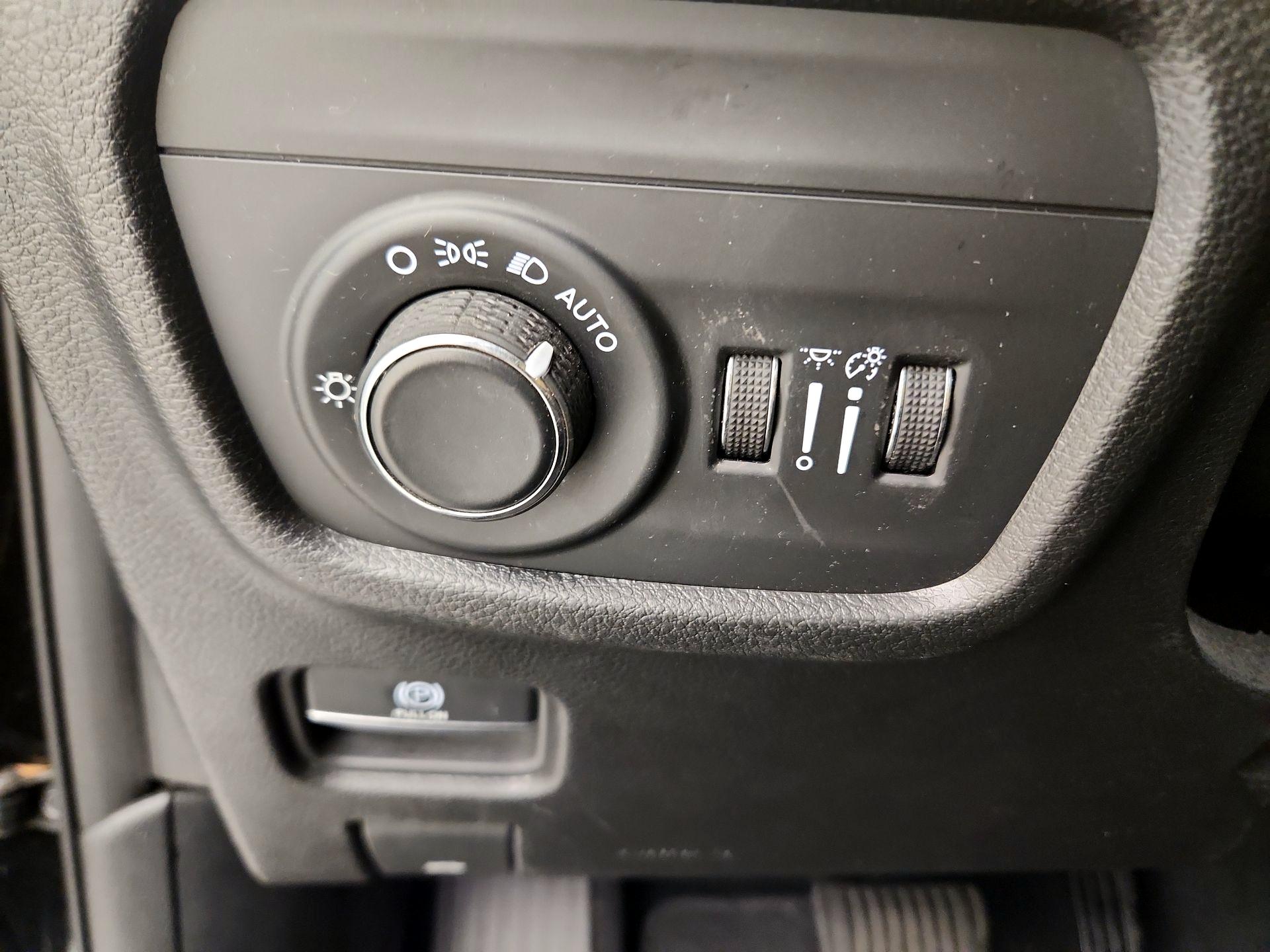 Thumbnail: 2023 Jeep Grand Cherokee L - 13