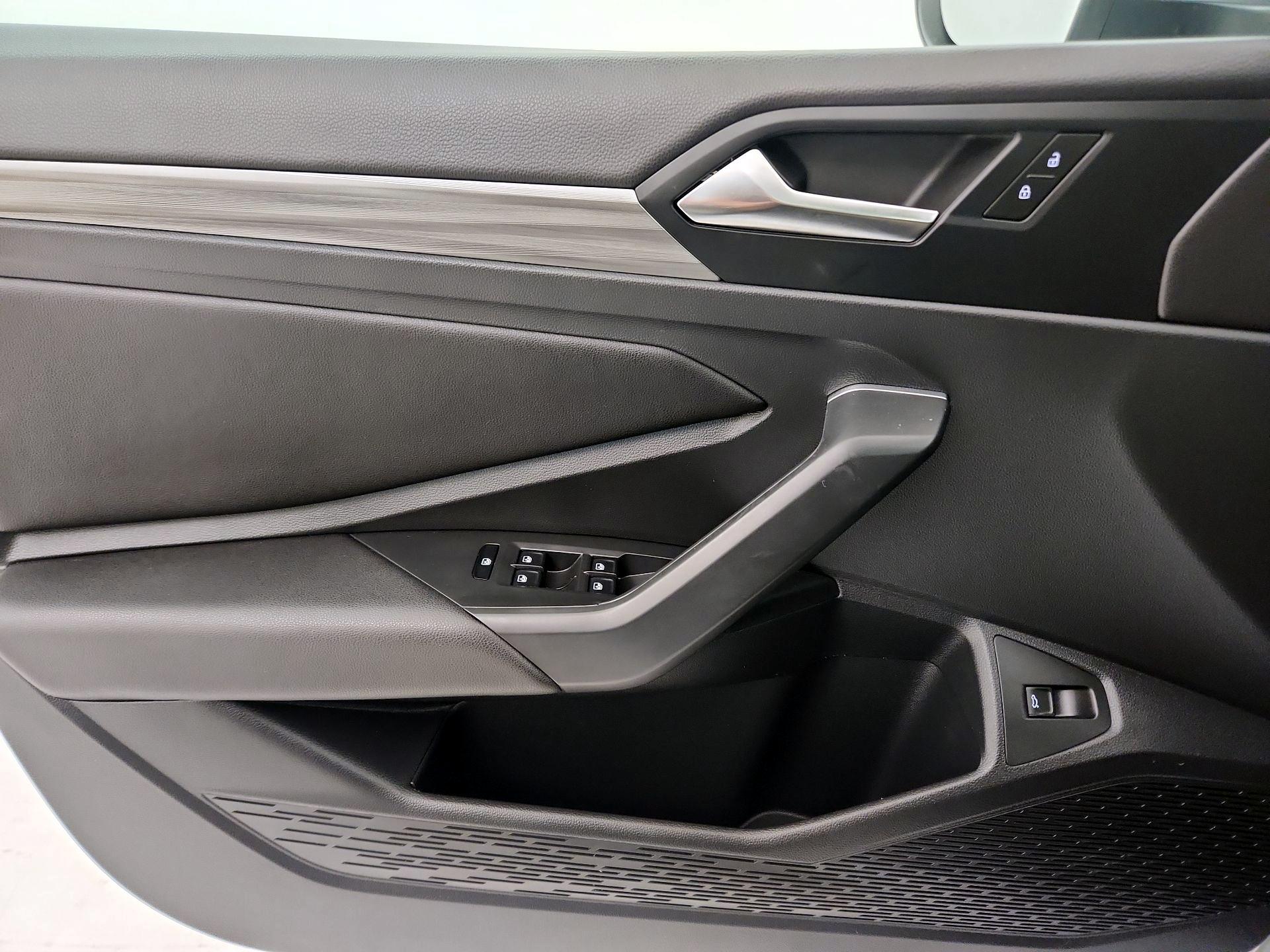 Thumbnail: 2020 Volkswagen Jetta - 12