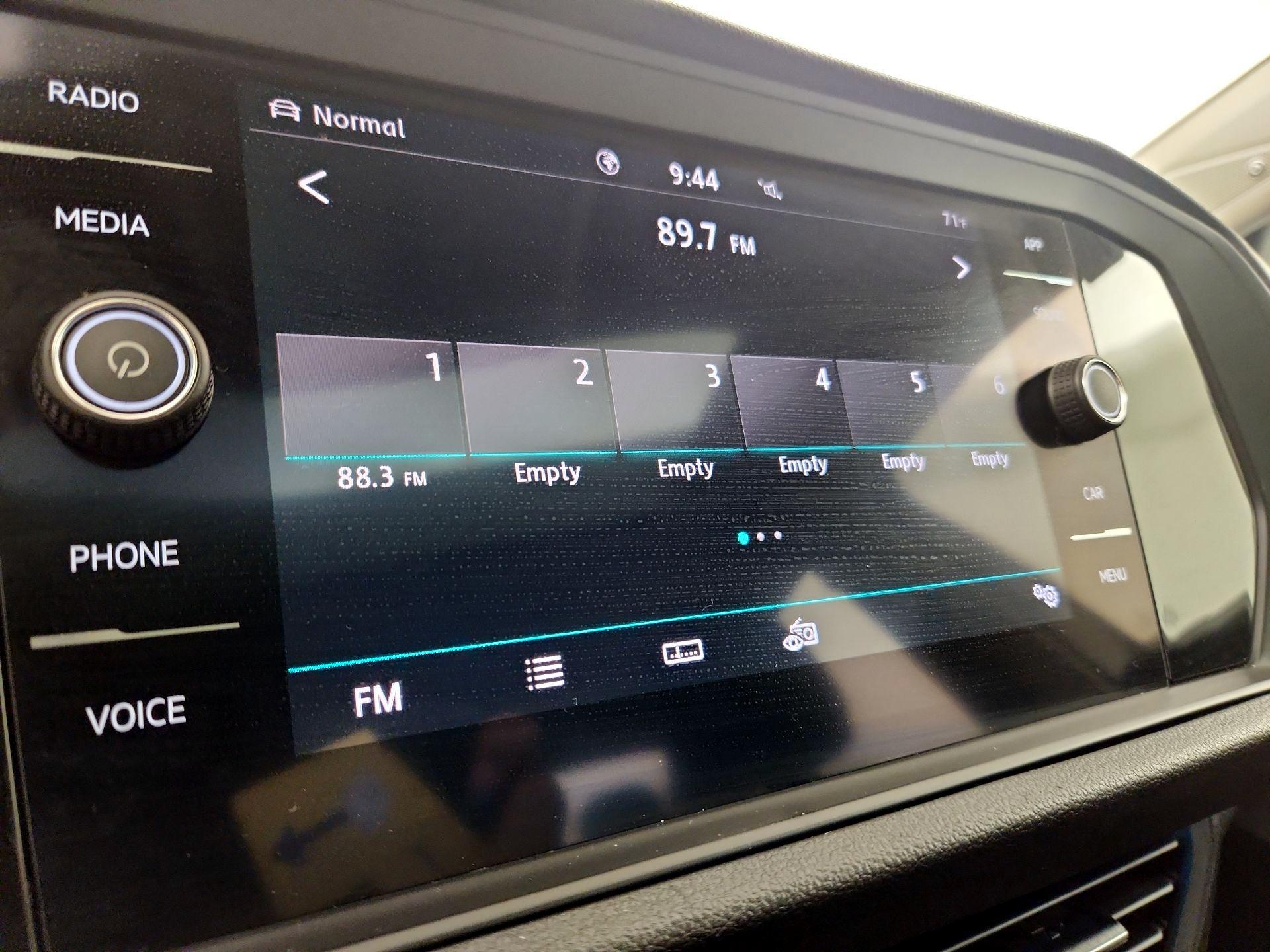 Thumbnail: 2020 Volkswagen Jetta - 15