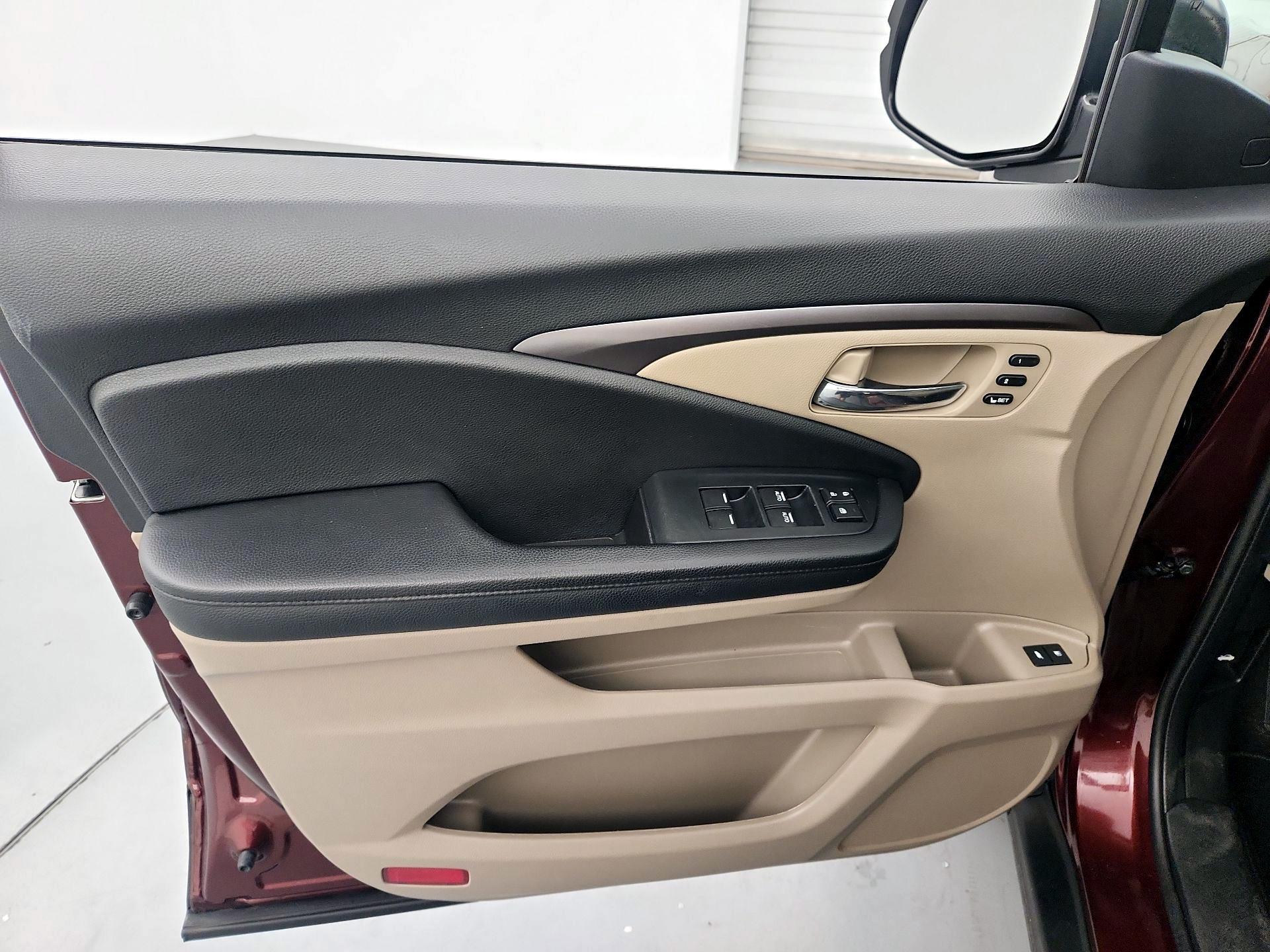 Thumbnail: 2022 Honda Pilot - 12