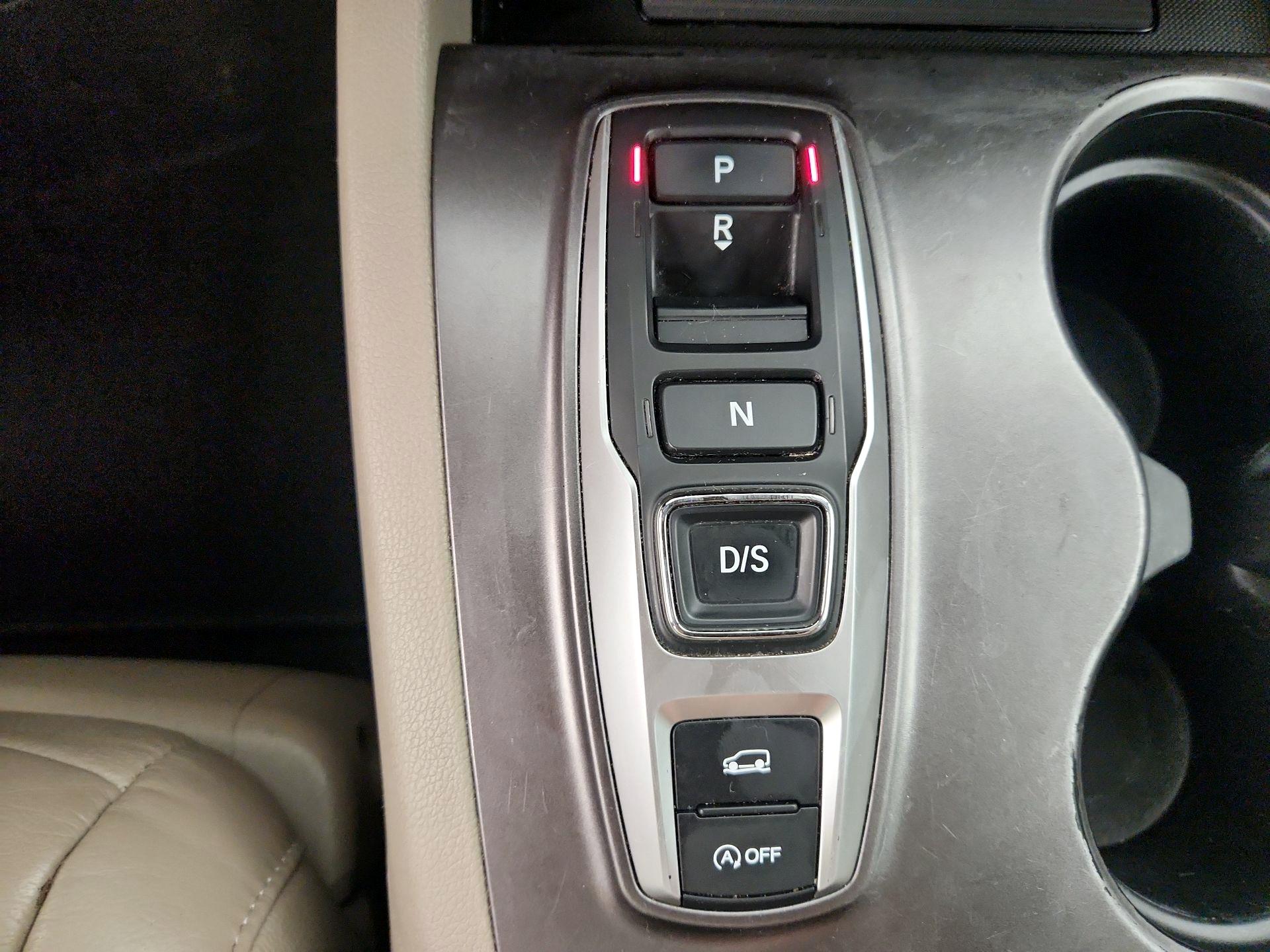 Thumbnail: 2022 Honda Pilot - 17