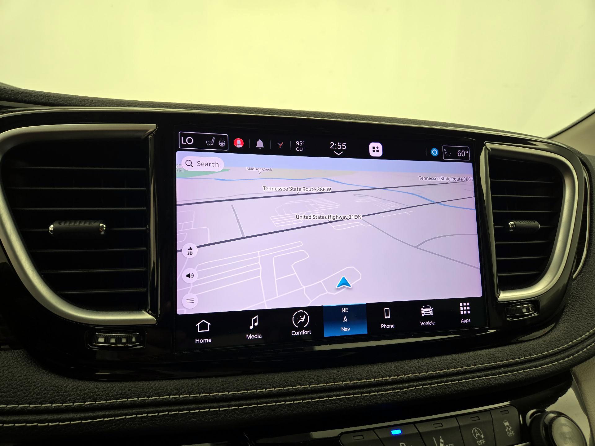 Thumbnail: 2022 Chrysler Pacifica - 14