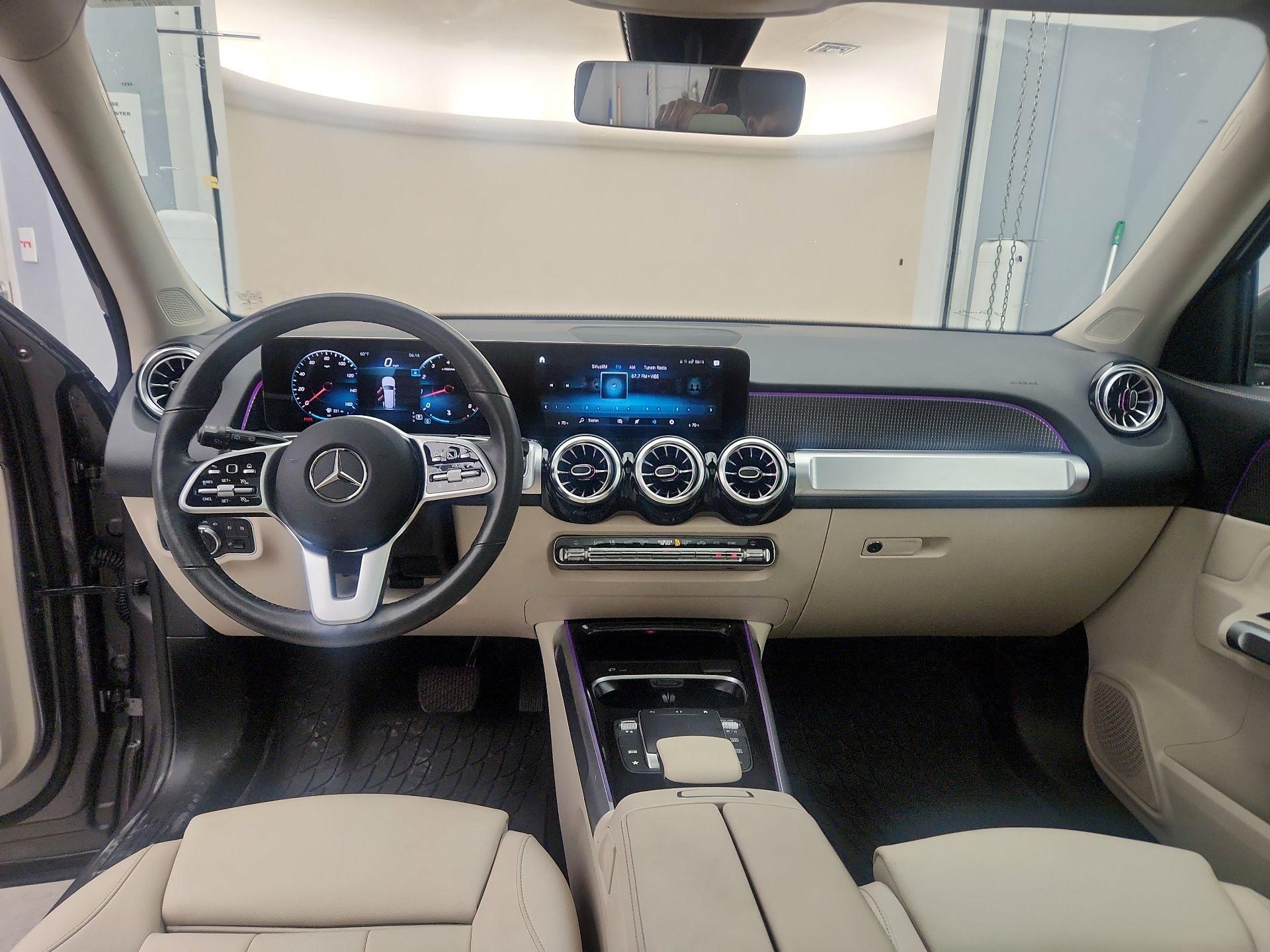 Thumbnail: 2022 Mercedes-Benz GLB - 9