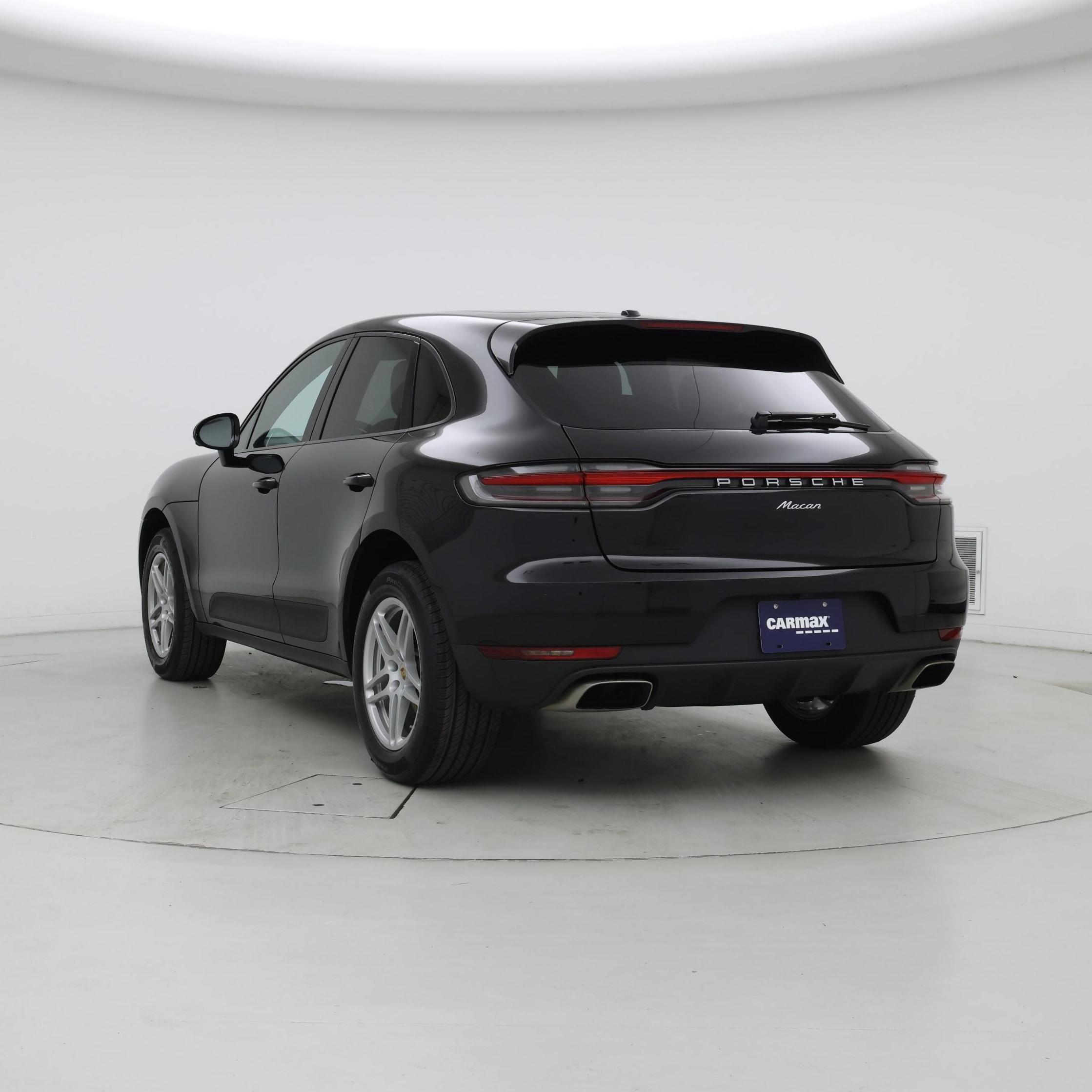 Thumbnail: 2021 Porsche Macan - 2