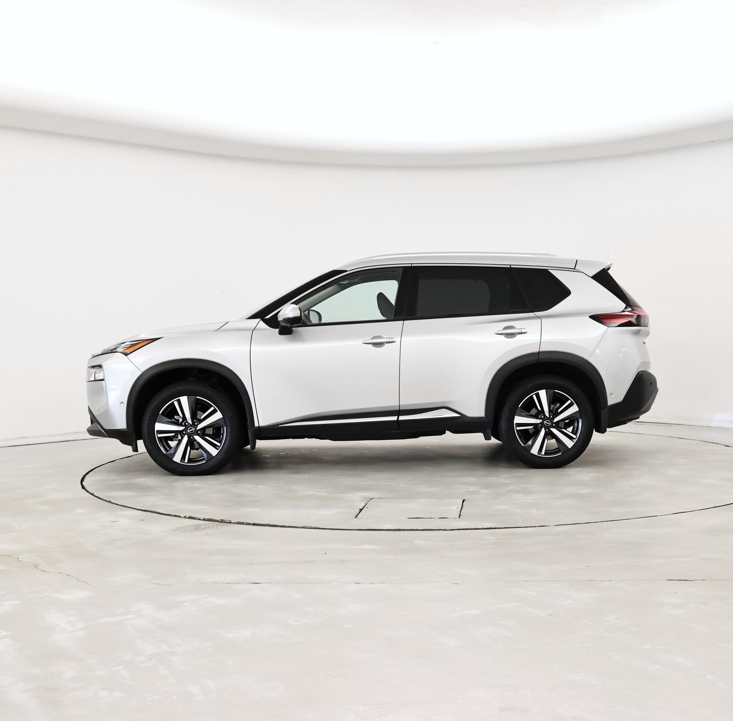 Thumbnail: 2022 Nissan Rogue - 3