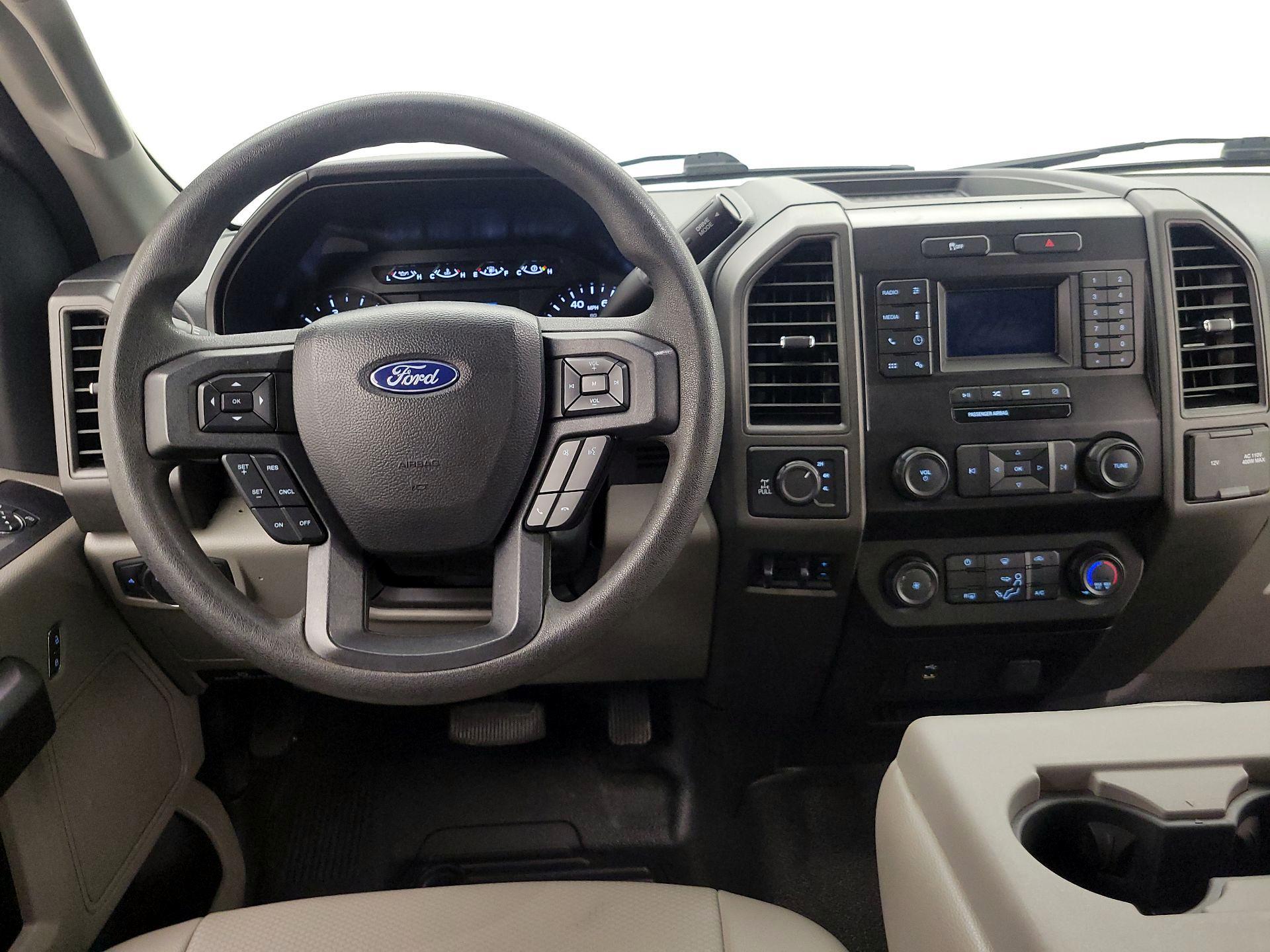 Thumbnail: 2020 Ford F-350 - 10