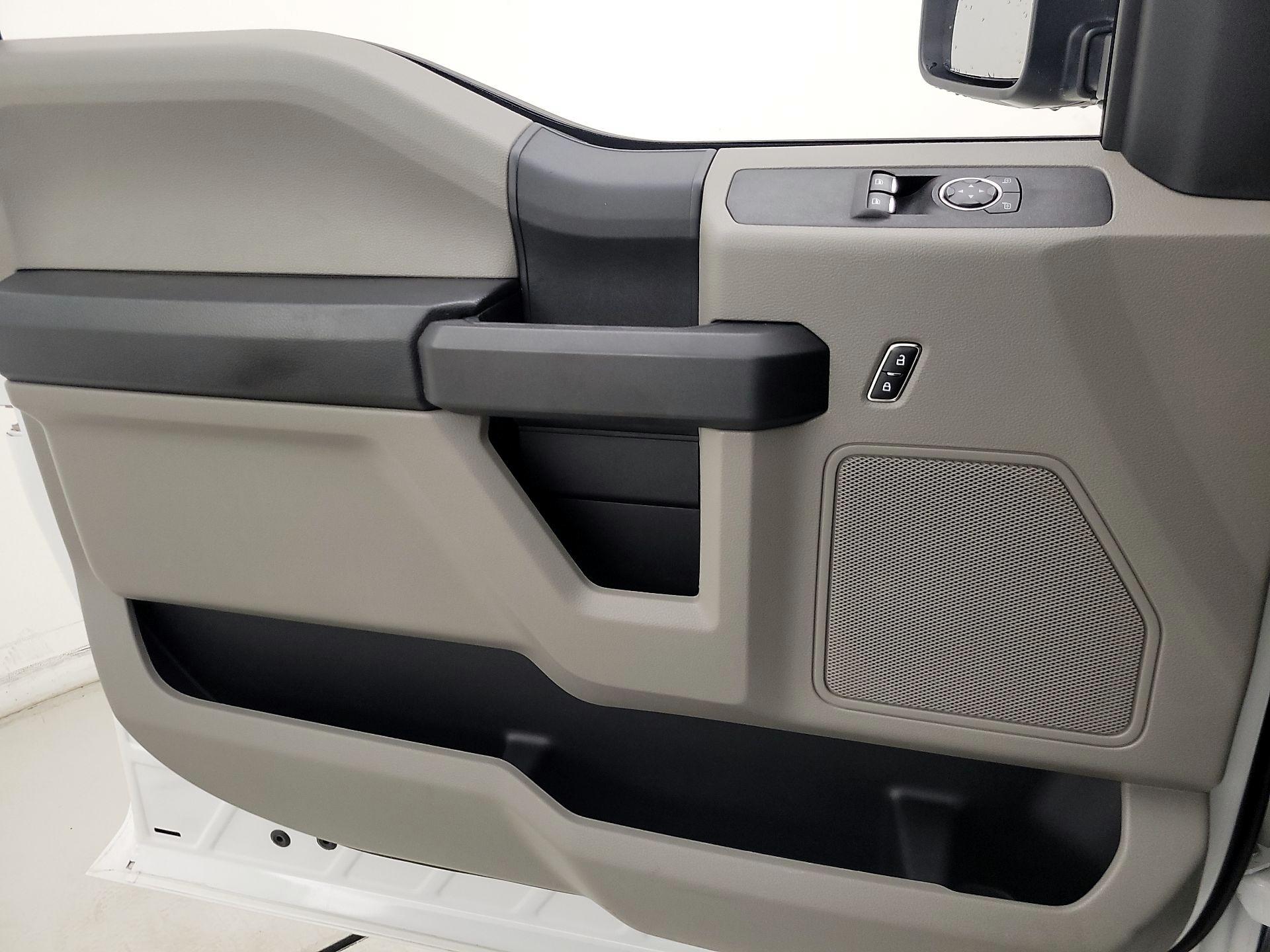 Thumbnail: 2020 Ford F-350 - 12
