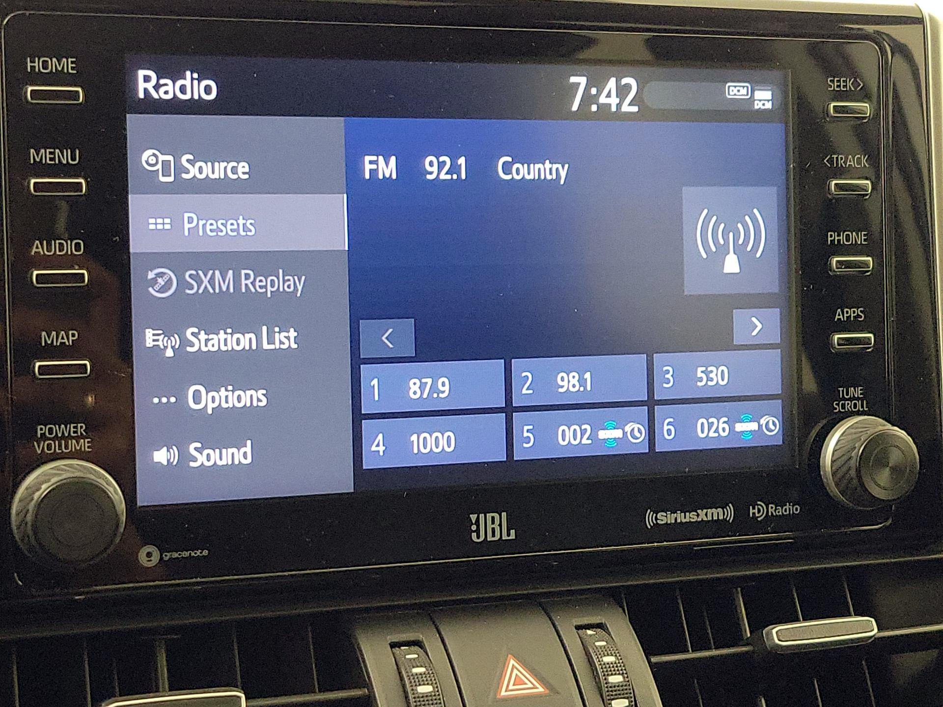 Thumbnail: 2021 Toyota RAV4 - 15