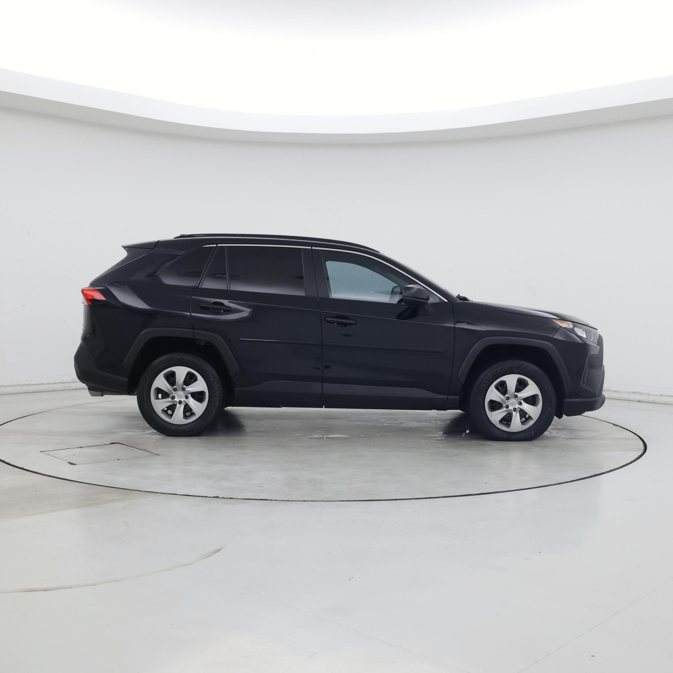 Thumbnail: 2021 Toyota RAV4 - 7