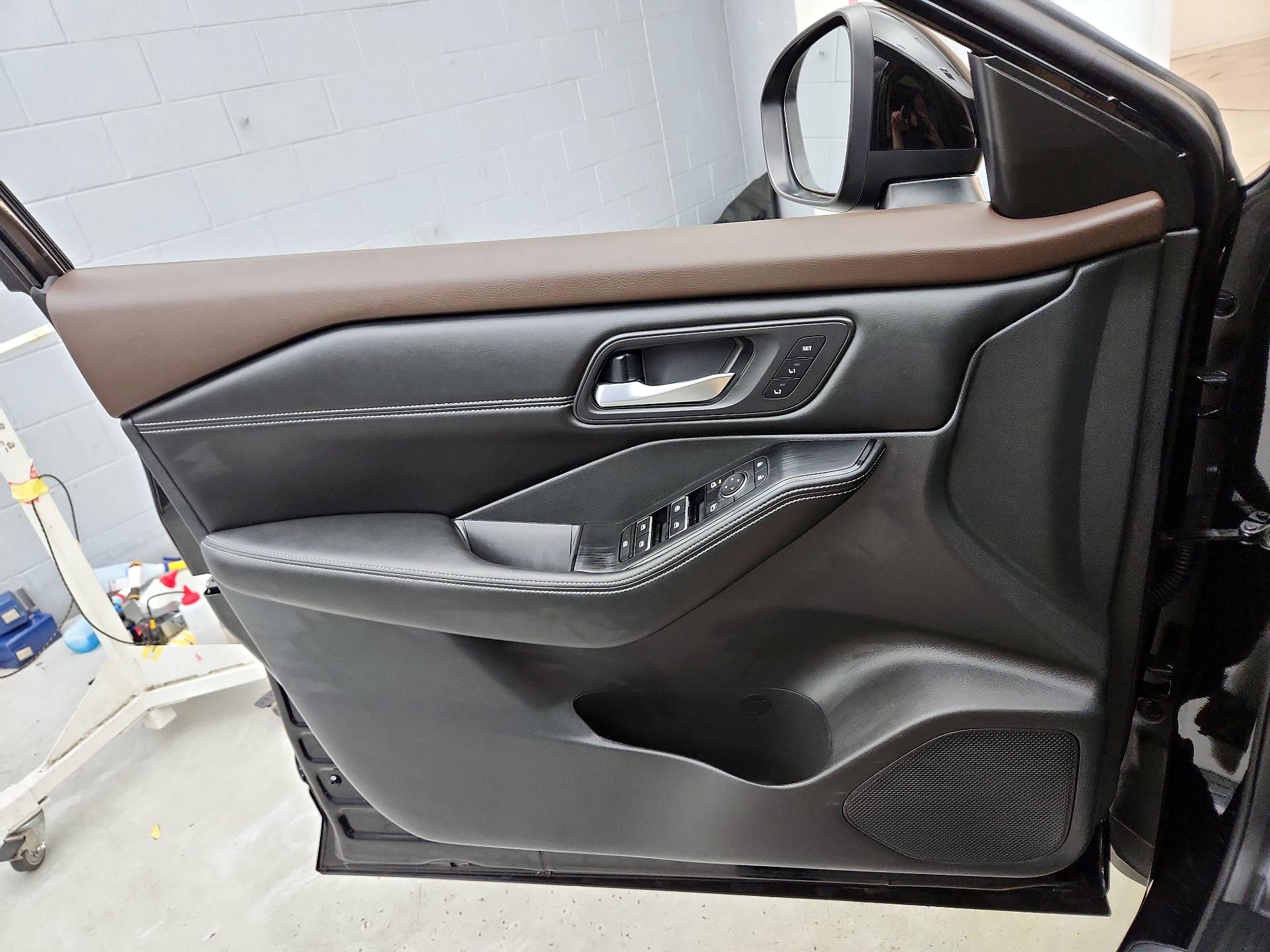 Thumbnail: 2022 Nissan Rogue - 12