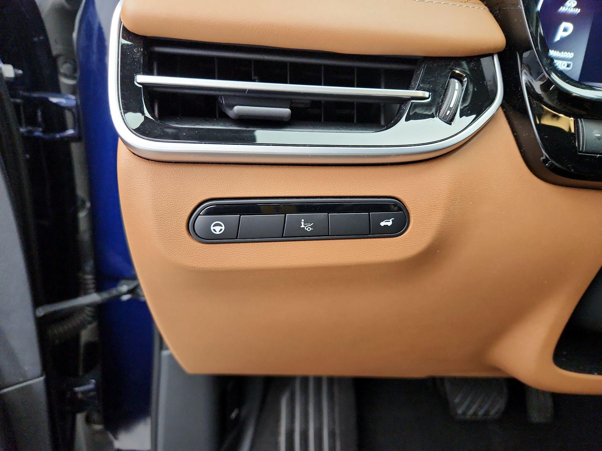 Thumbnail: 2022 INFINITI QX60 - 13