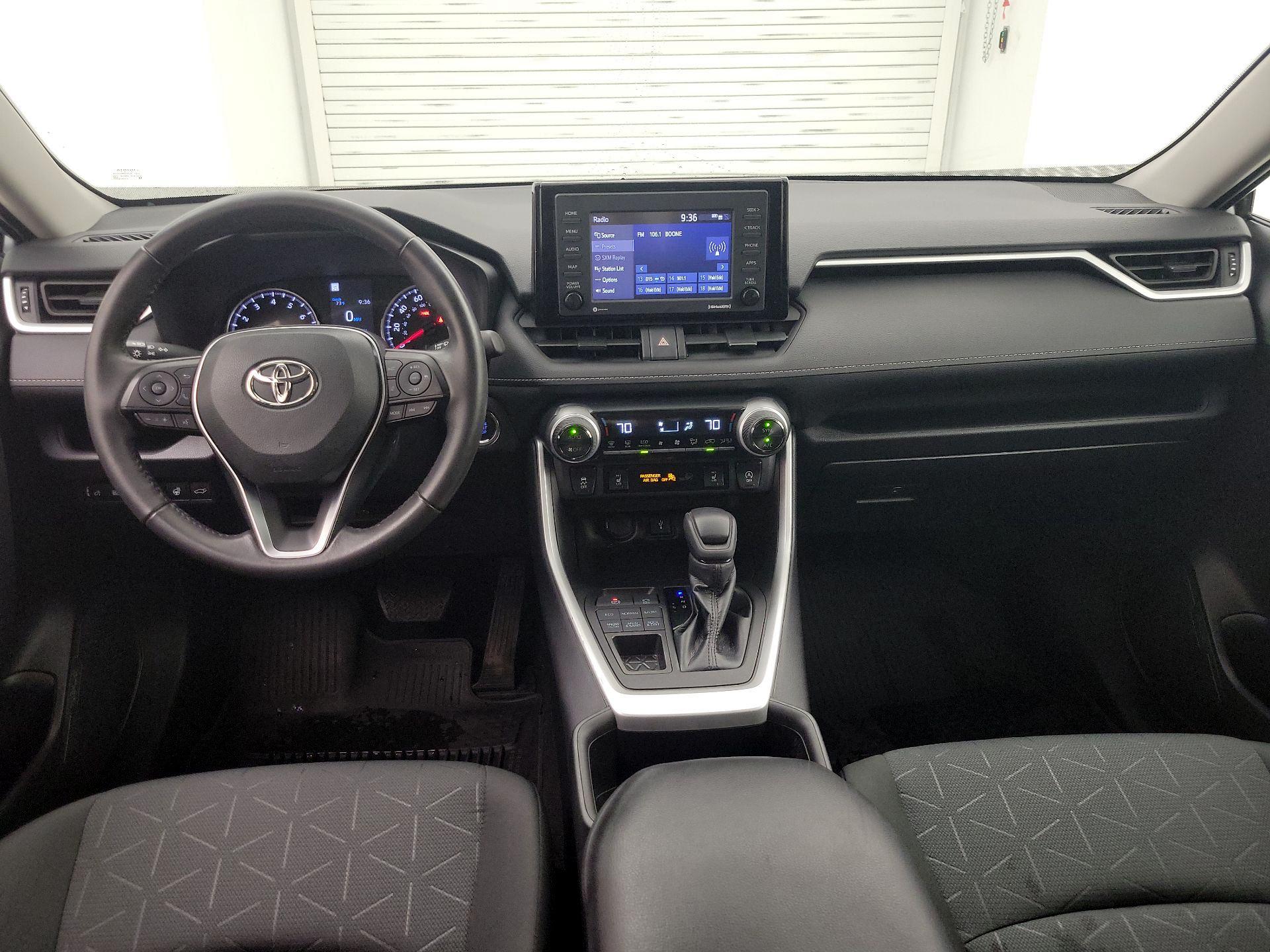 Thumbnail: 2022 Toyota RAV4 - 9
