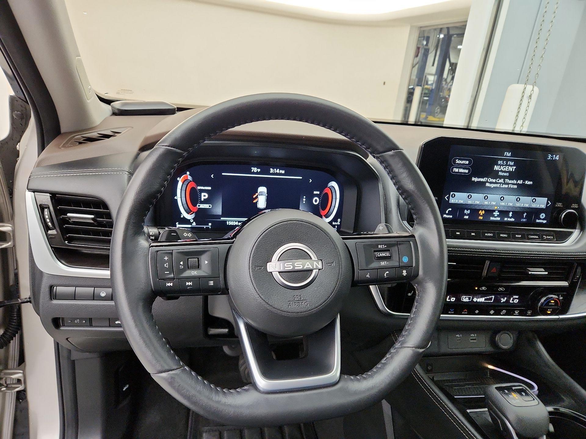 Thumbnail: 2022 Nissan Rogue - 10
