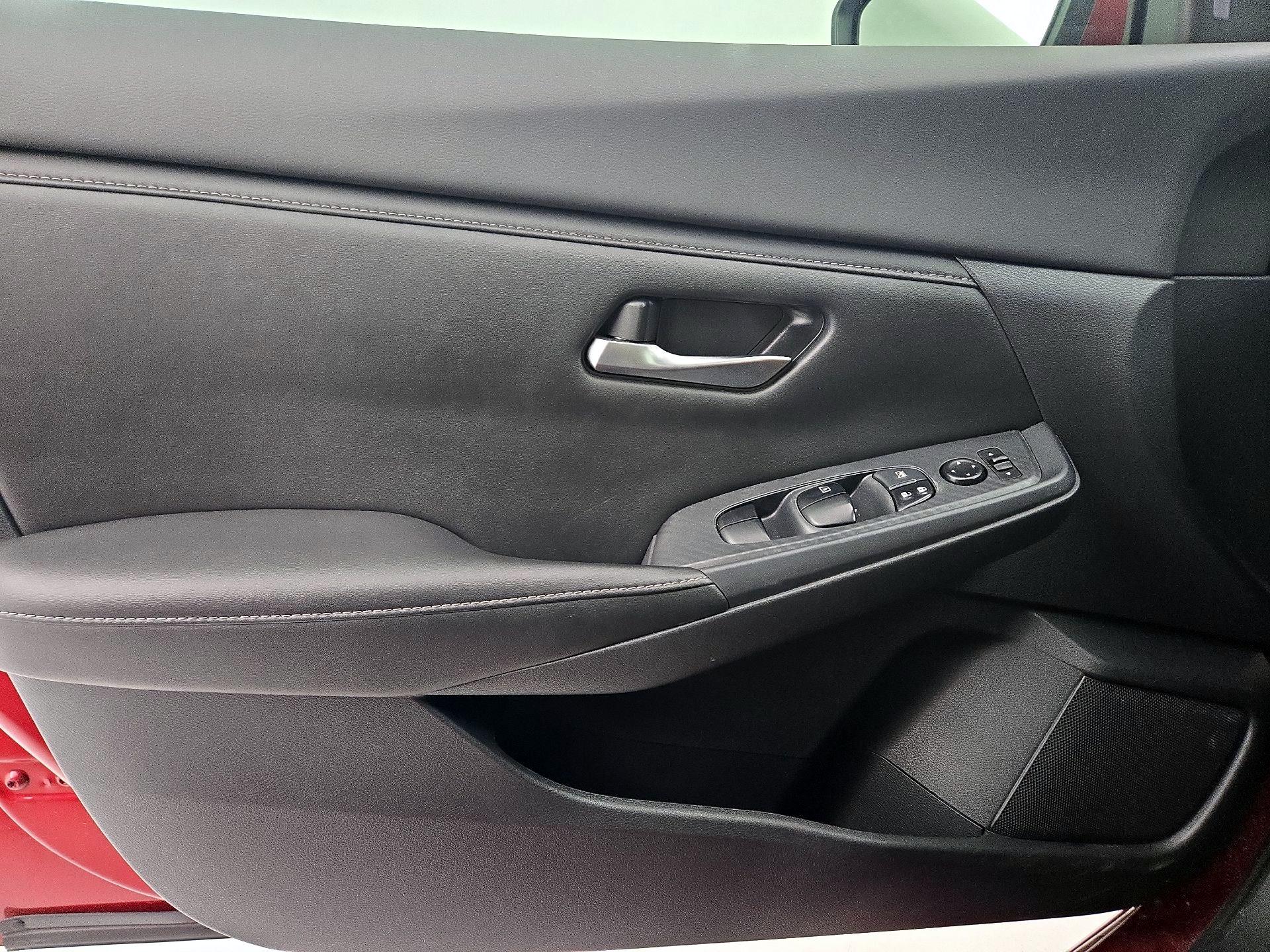 Thumbnail: 2022 Nissan Sentra - 12