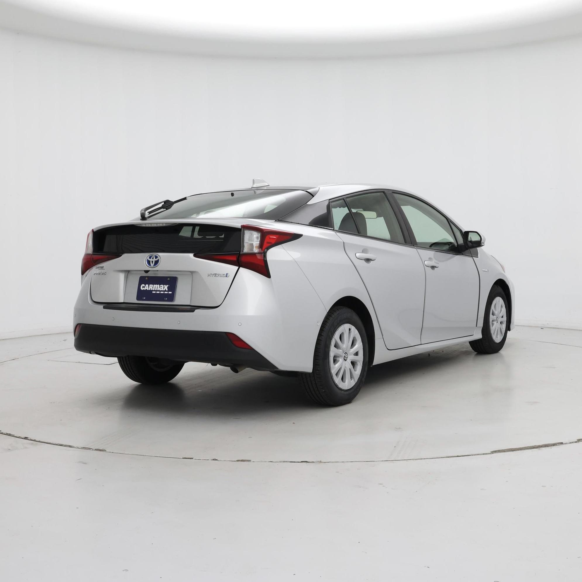 Thumbnail: 2022 Toyota Prius - 8