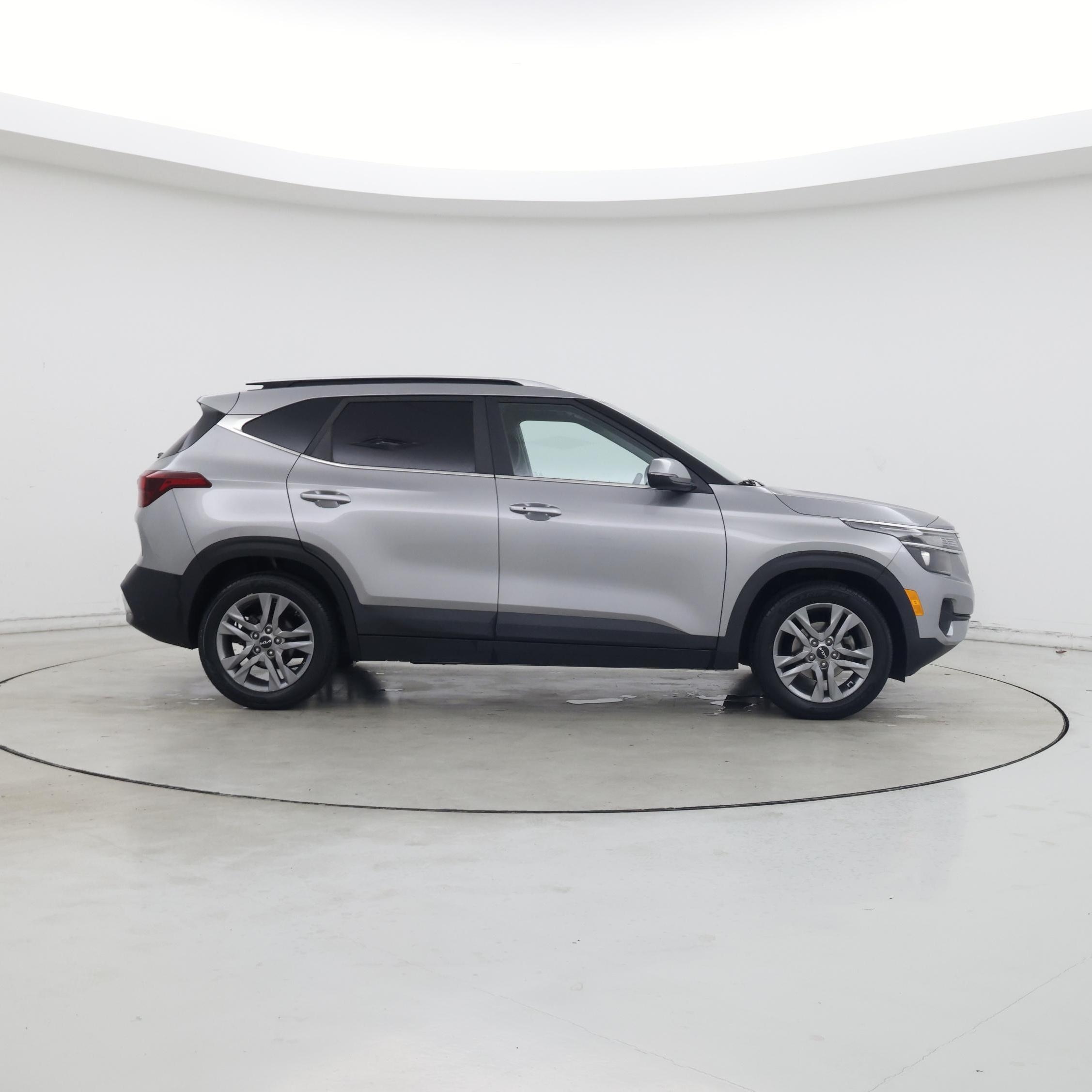 Thumbnail: 2022 Kia Seltos - 7