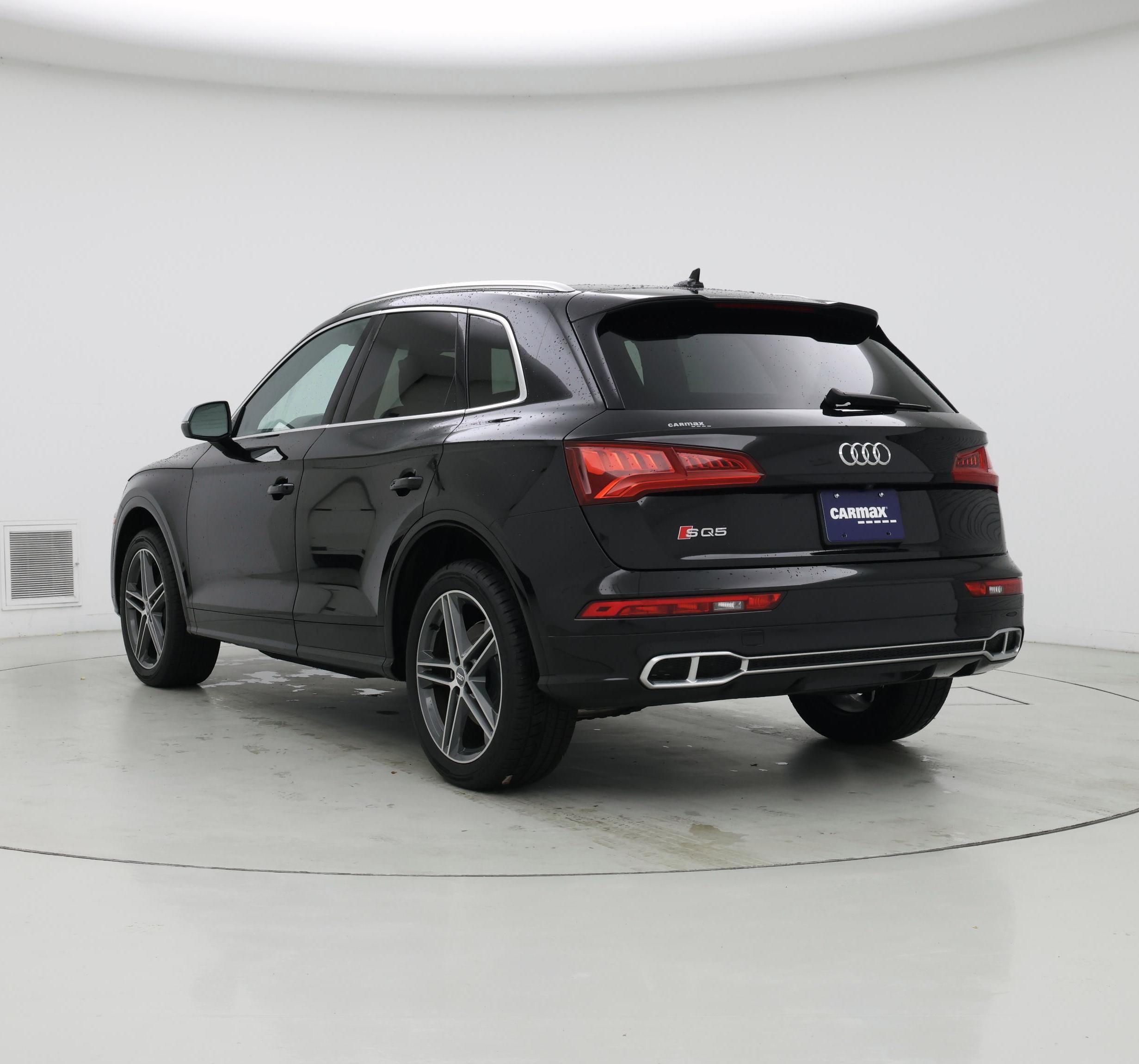 Thumbnail: 2020 Audi SQ5 - 2