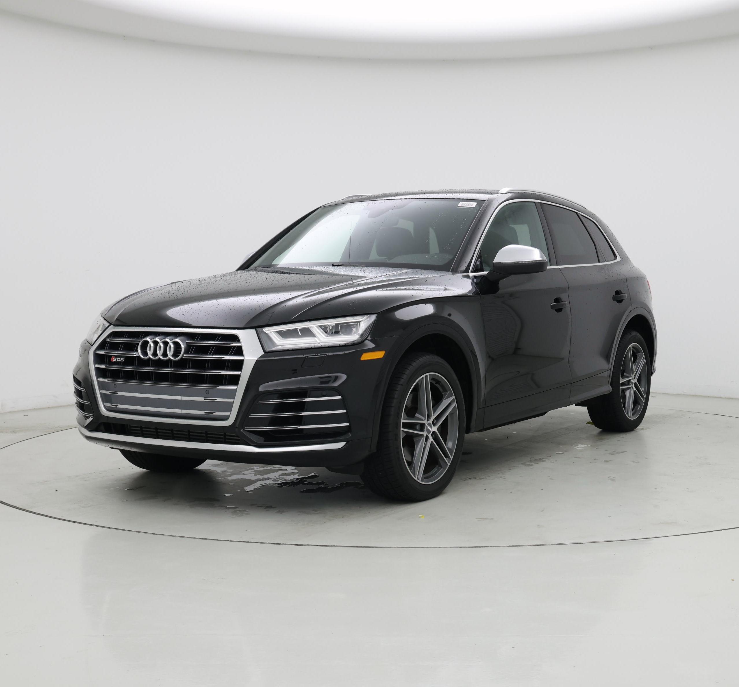 Thumbnail: 2020 Audi SQ5 - 4