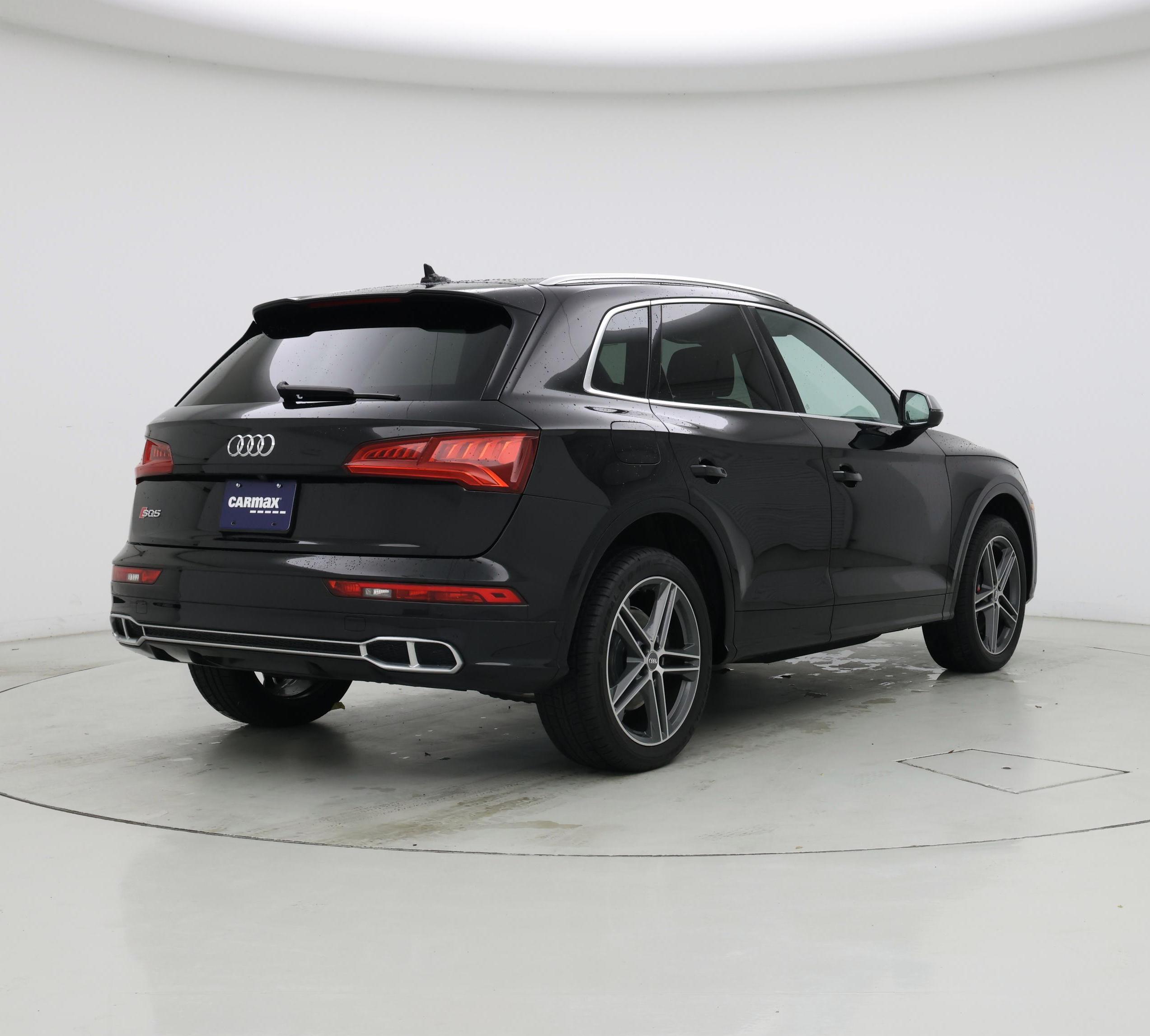 Thumbnail: 2020 Audi SQ5 - 8