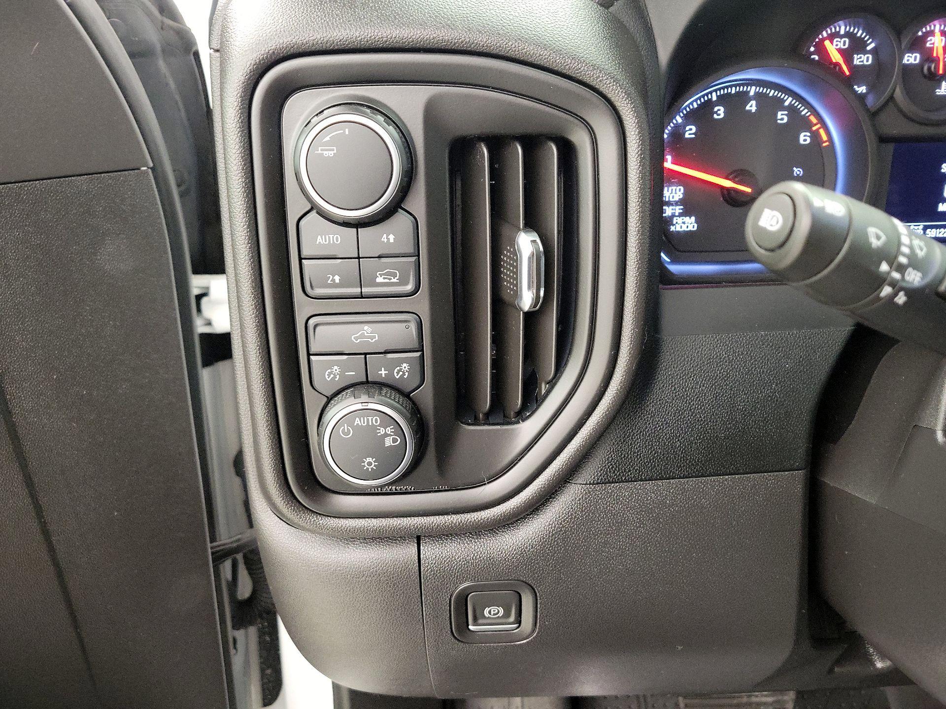 Thumbnail: 2022 Chevrolet Silverado 1500 - 13