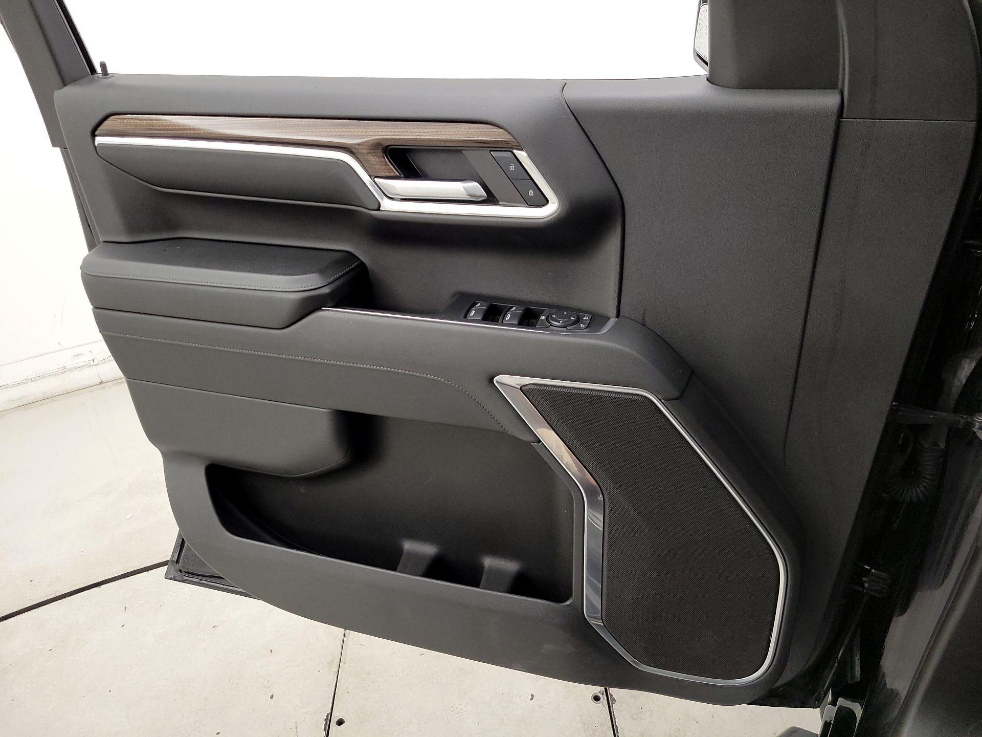 Thumbnail: 2024 Chevrolet Silverado 1500 - 12