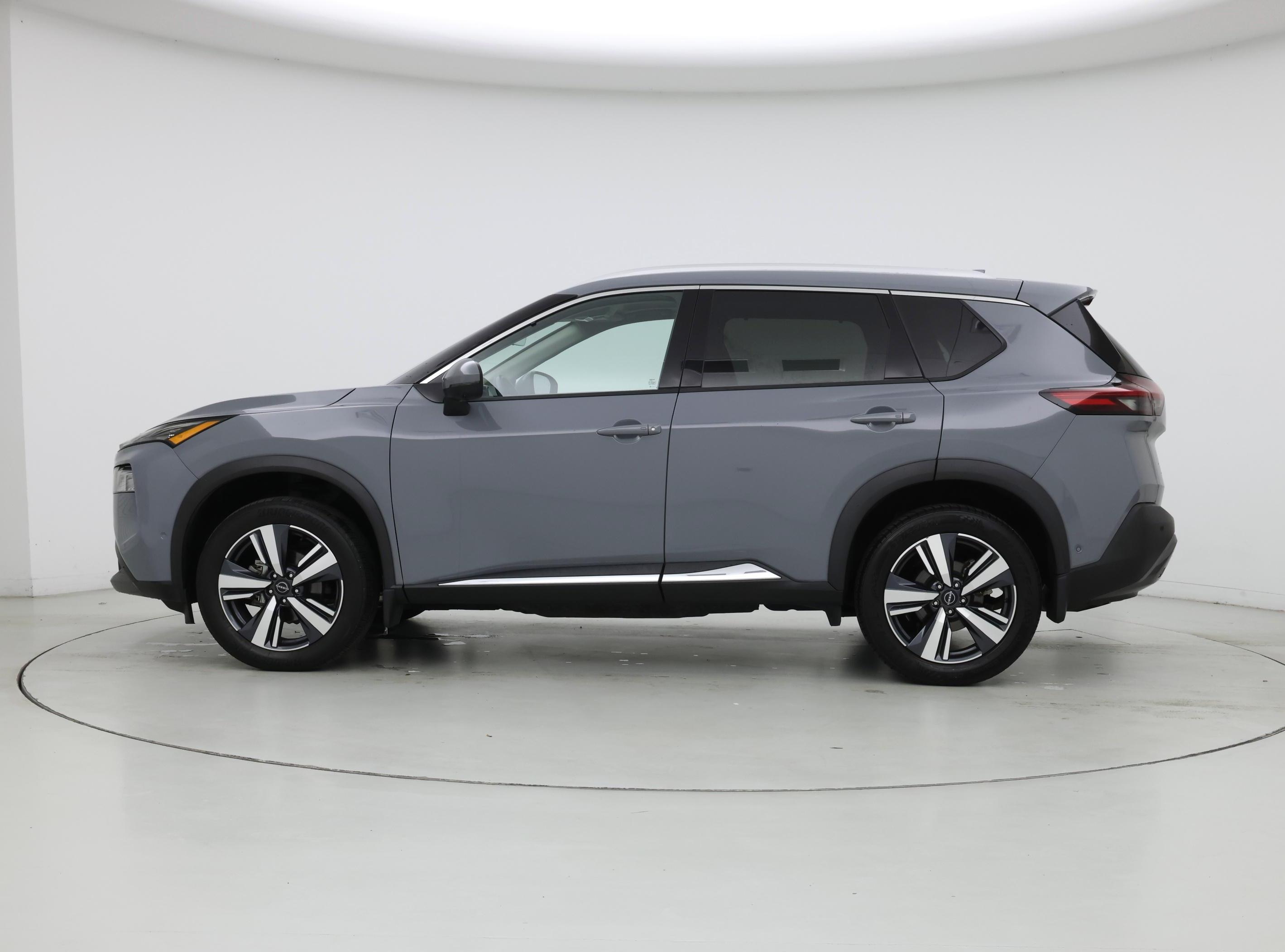 Thumbnail: 2022 Nissan Rogue - 3