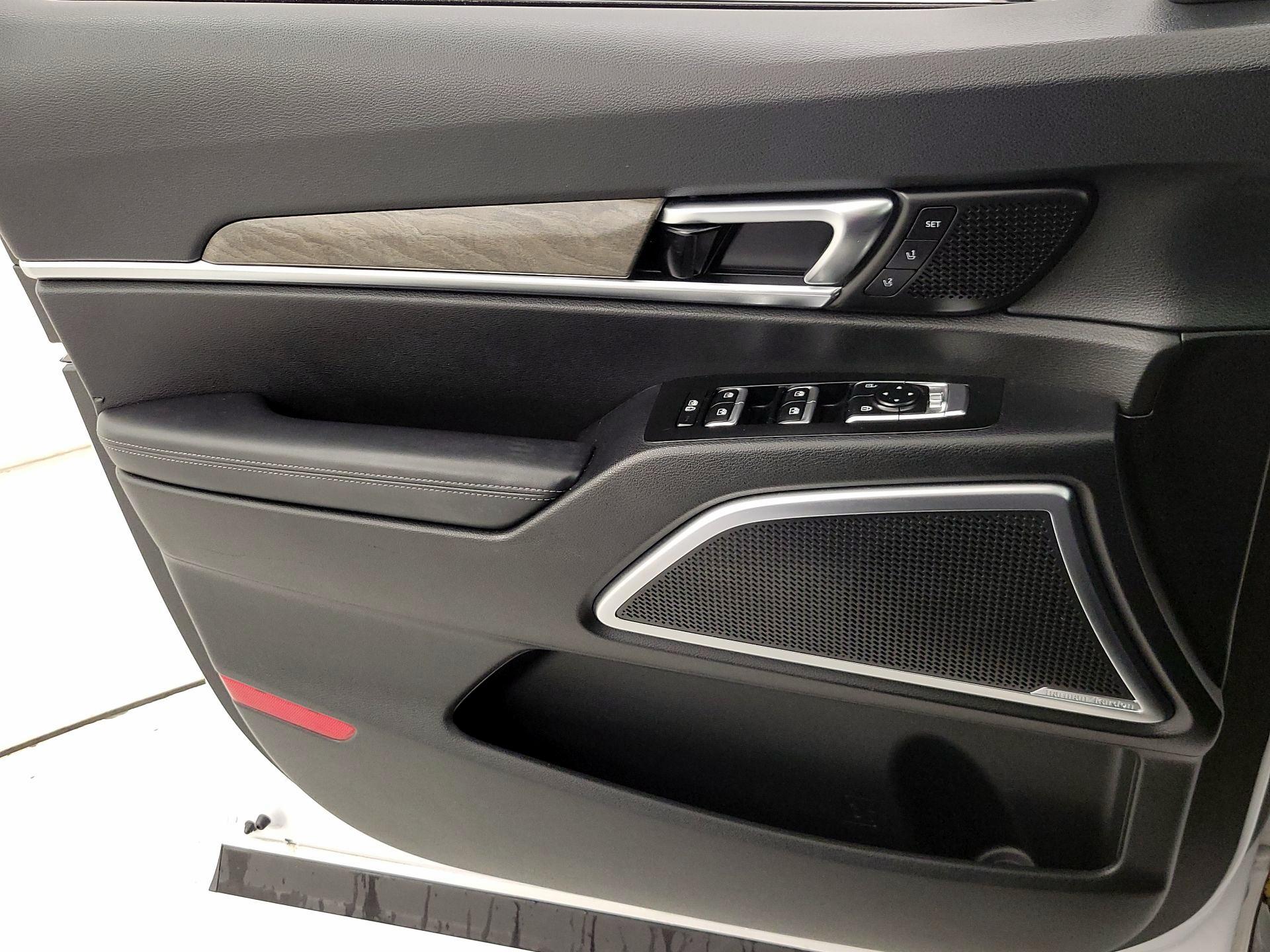 Thumbnail: 2022 Kia Telluride - 12