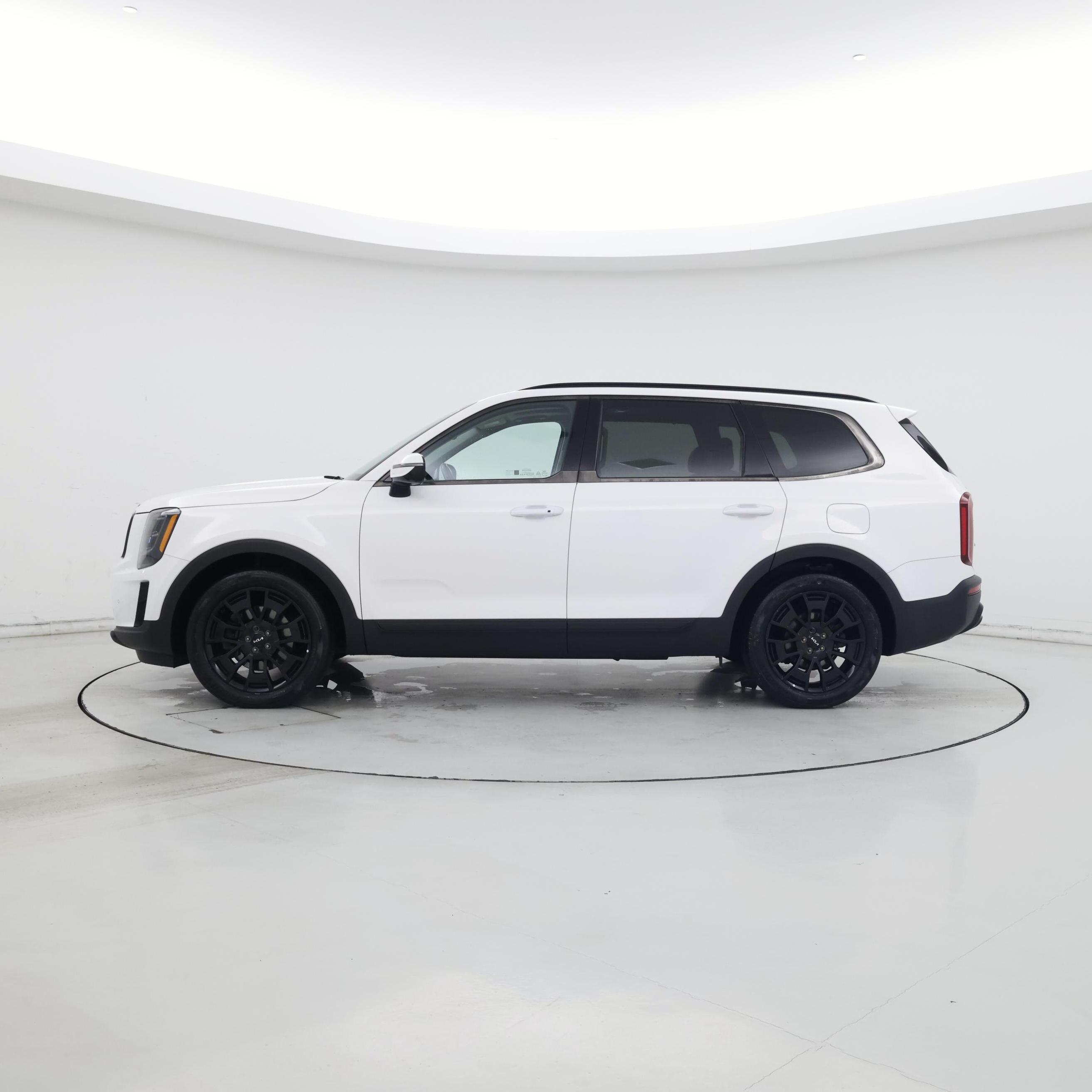 Thumbnail: 2022 Kia Telluride - 3
