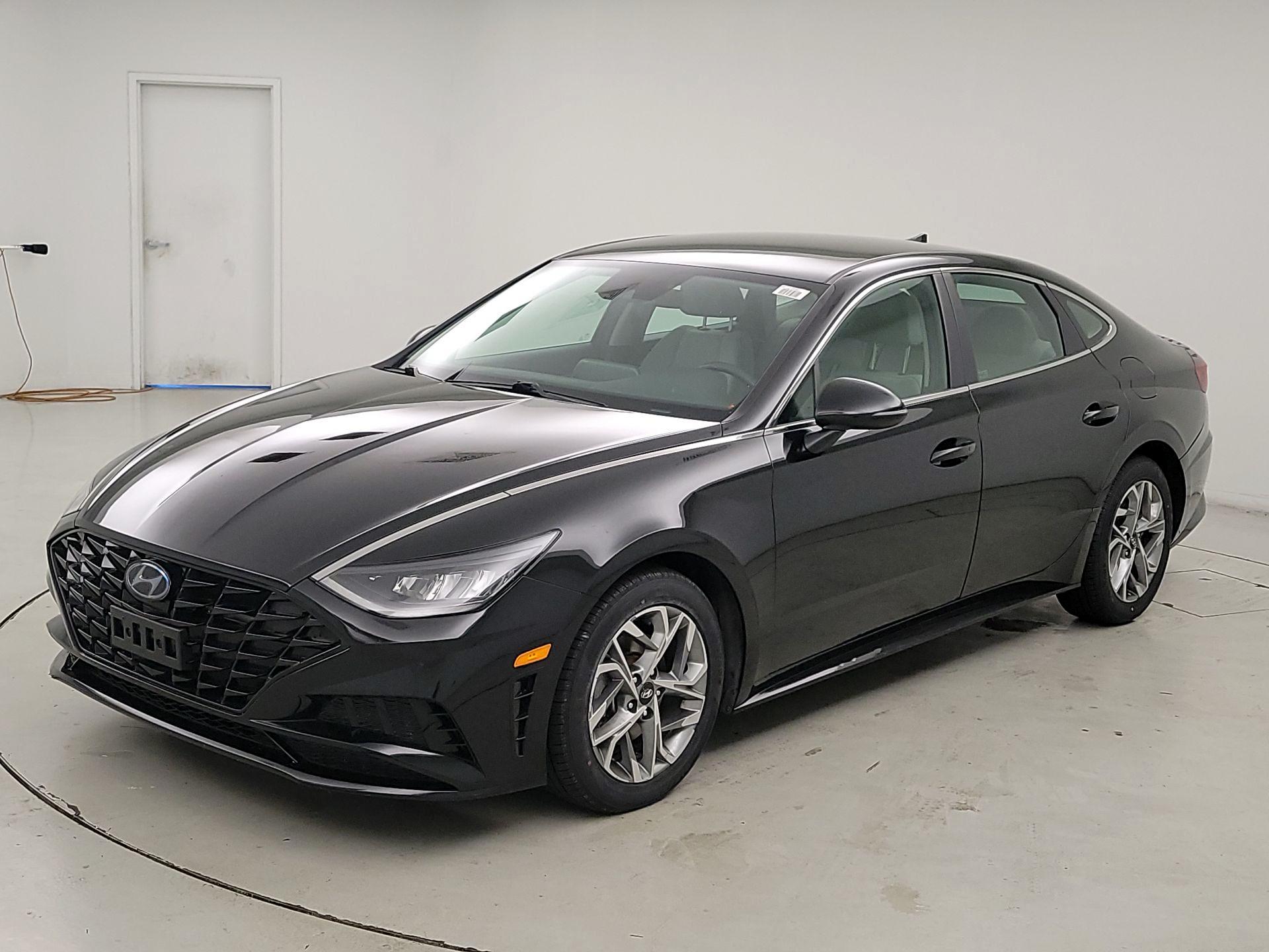Thumbnail: 2020 Hyundai Sonata - 3