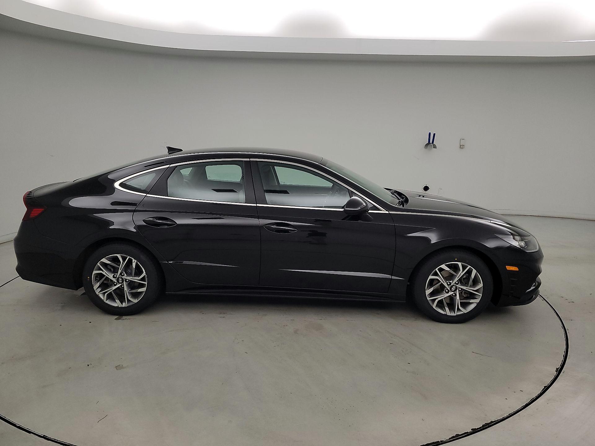 Thumbnail: 2020 Hyundai Sonata - 4