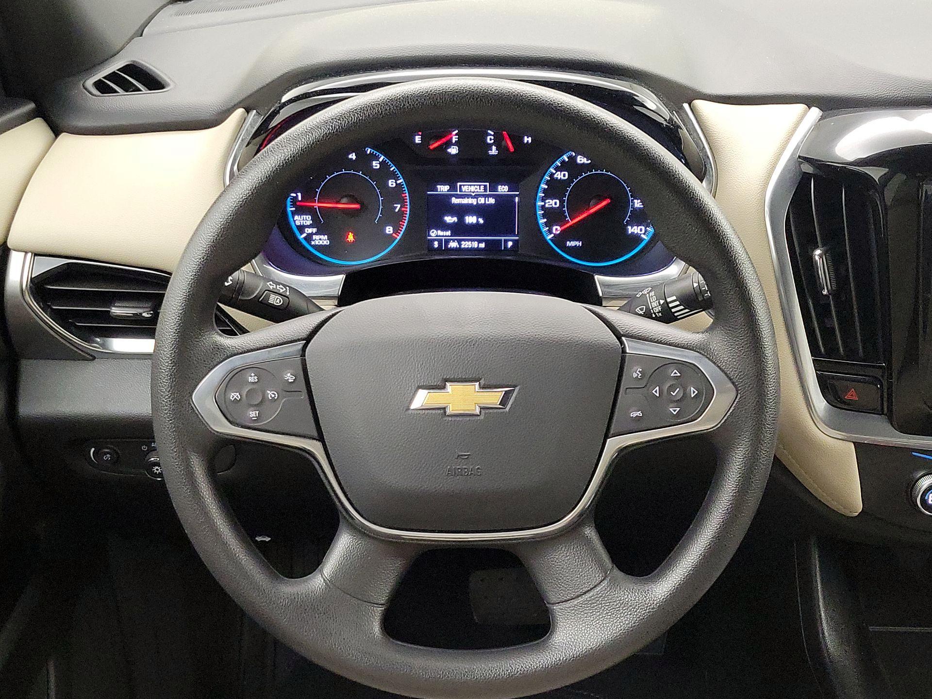 Thumbnail: 2023 Chevrolet Traverse - 10