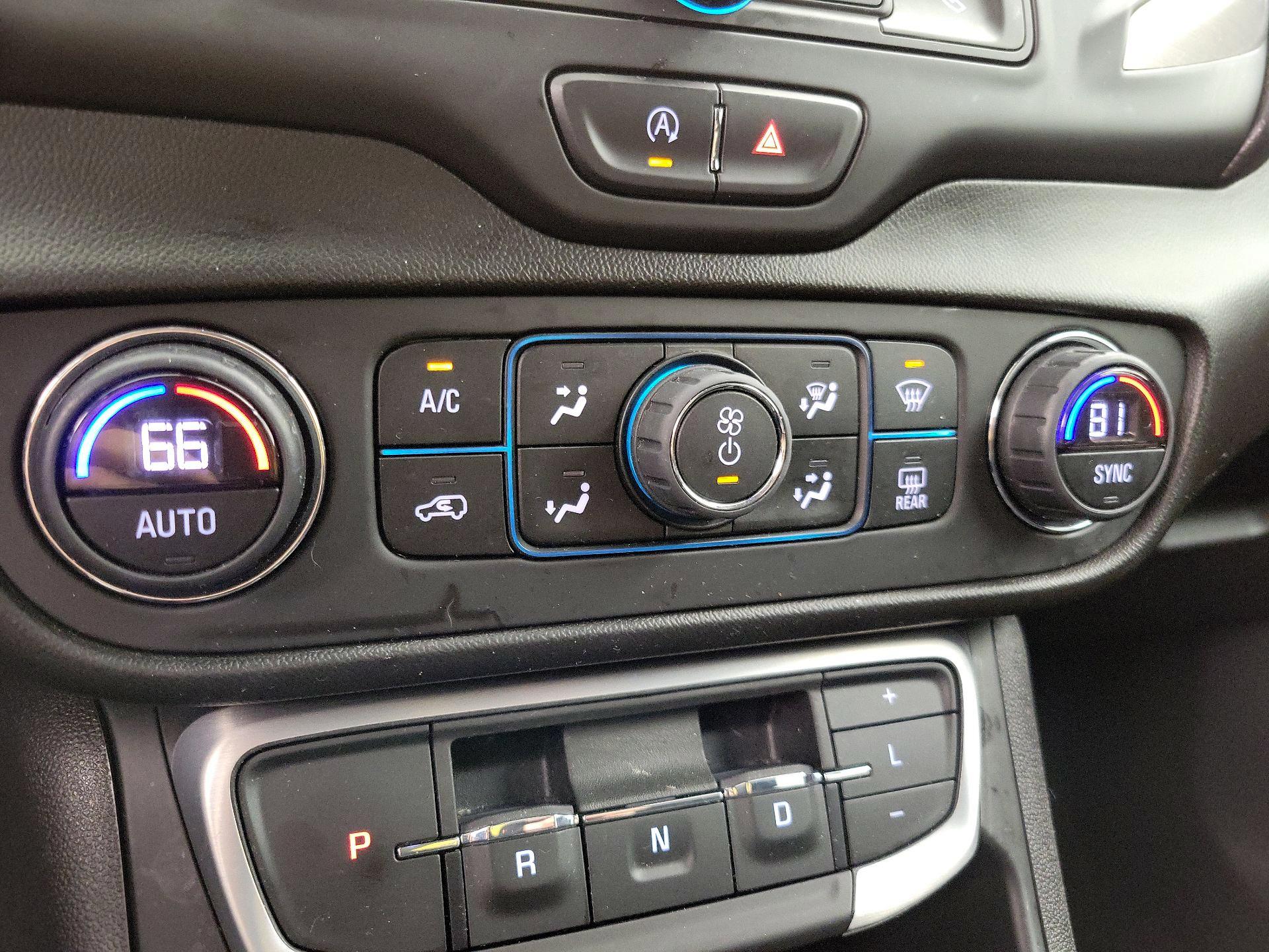 Thumbnail: 2022 GMC Terrain - 16