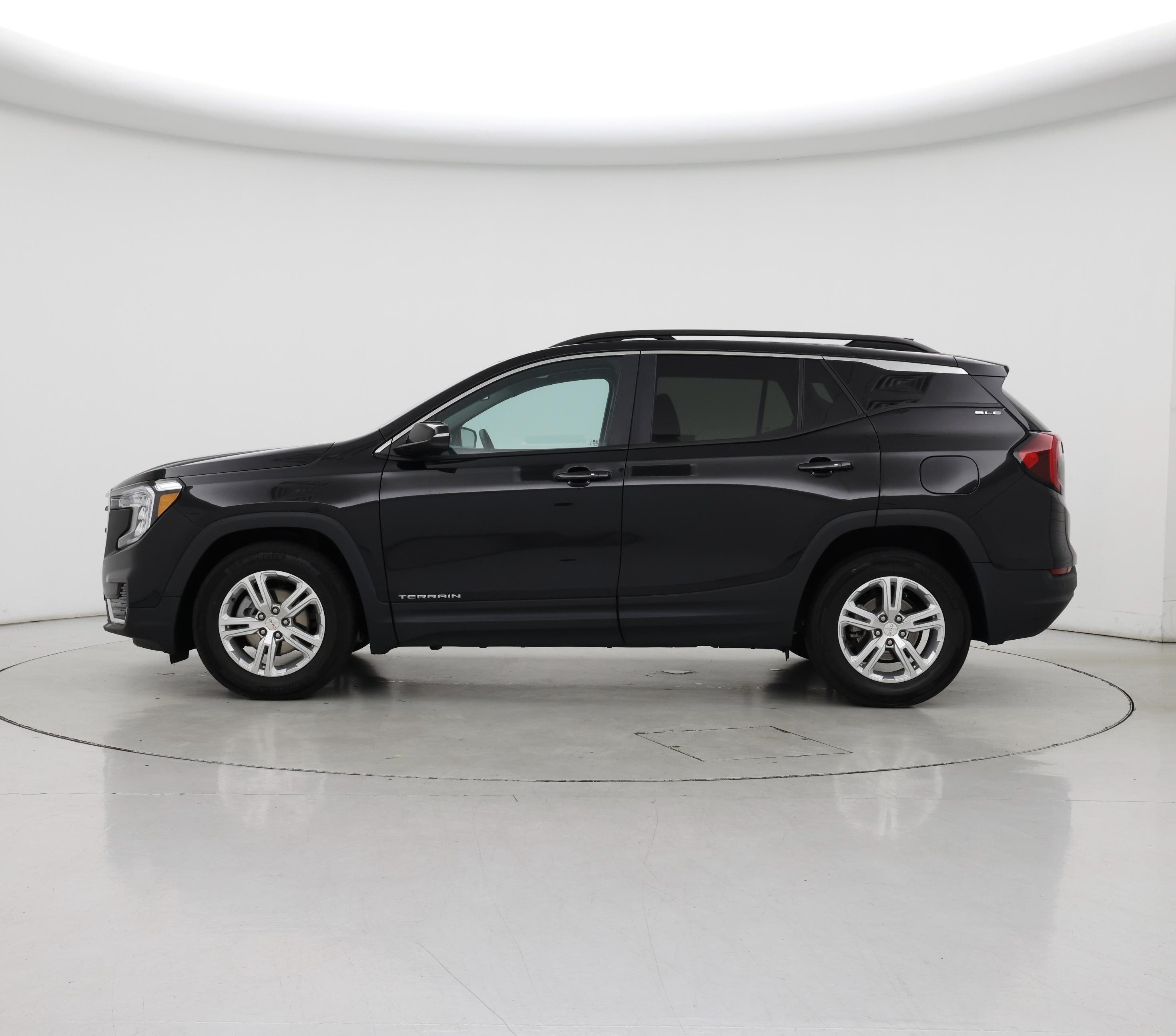 Thumbnail: 2022 GMC Terrain - 3