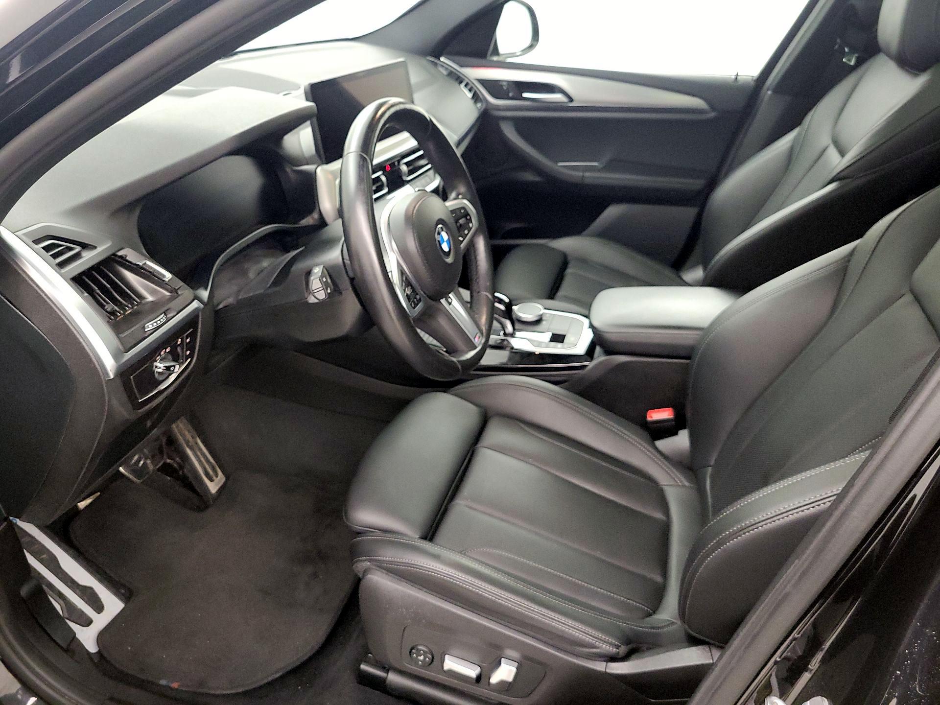 Thumbnail: 2022 BMW X4 - 11
