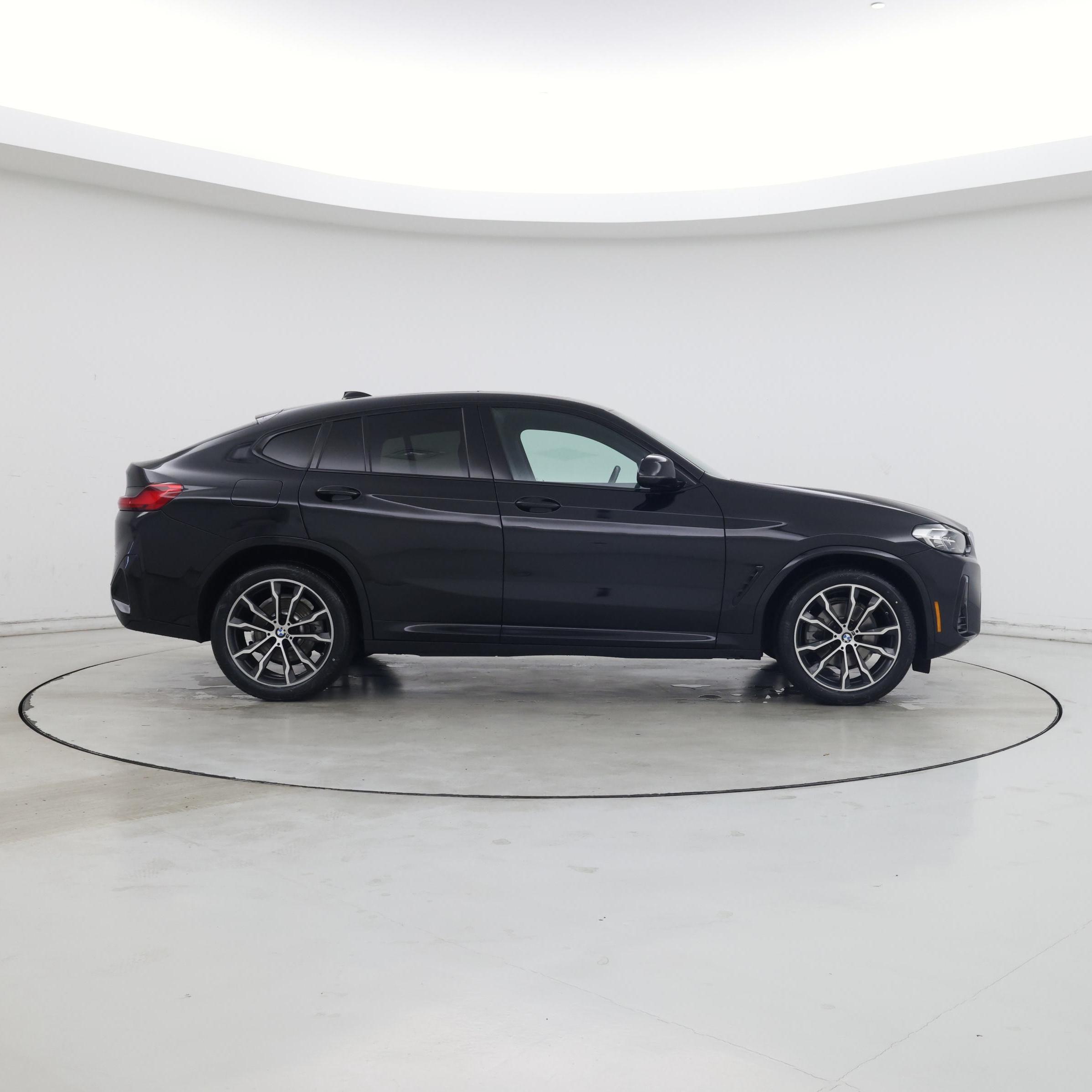 Thumbnail: 2022 BMW X4 - 7