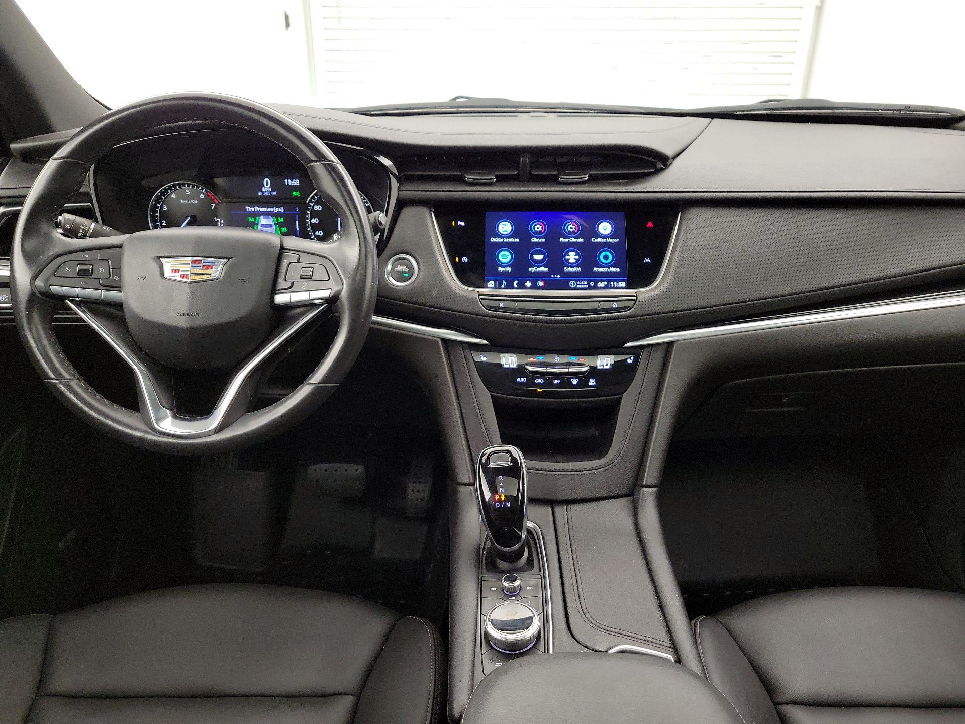 Thumbnail: 2022 Cadillac XT6 - 9