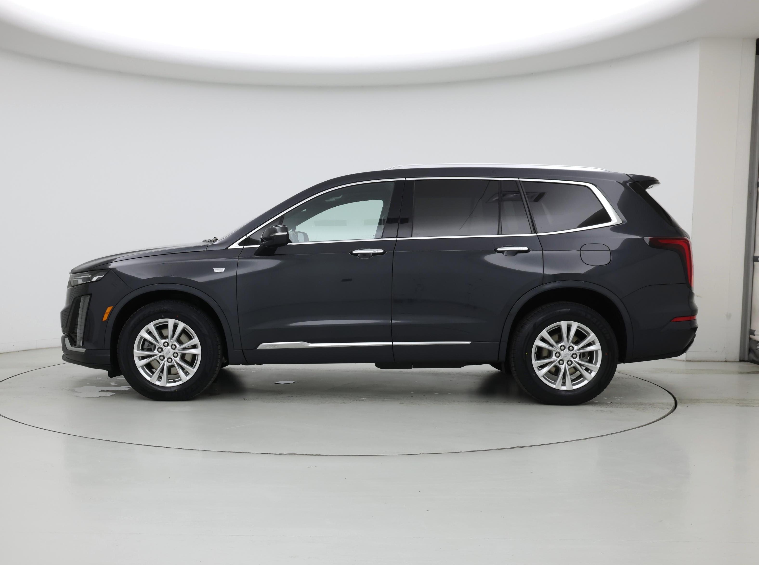 Thumbnail: 2022 Cadillac XT6 - 3
