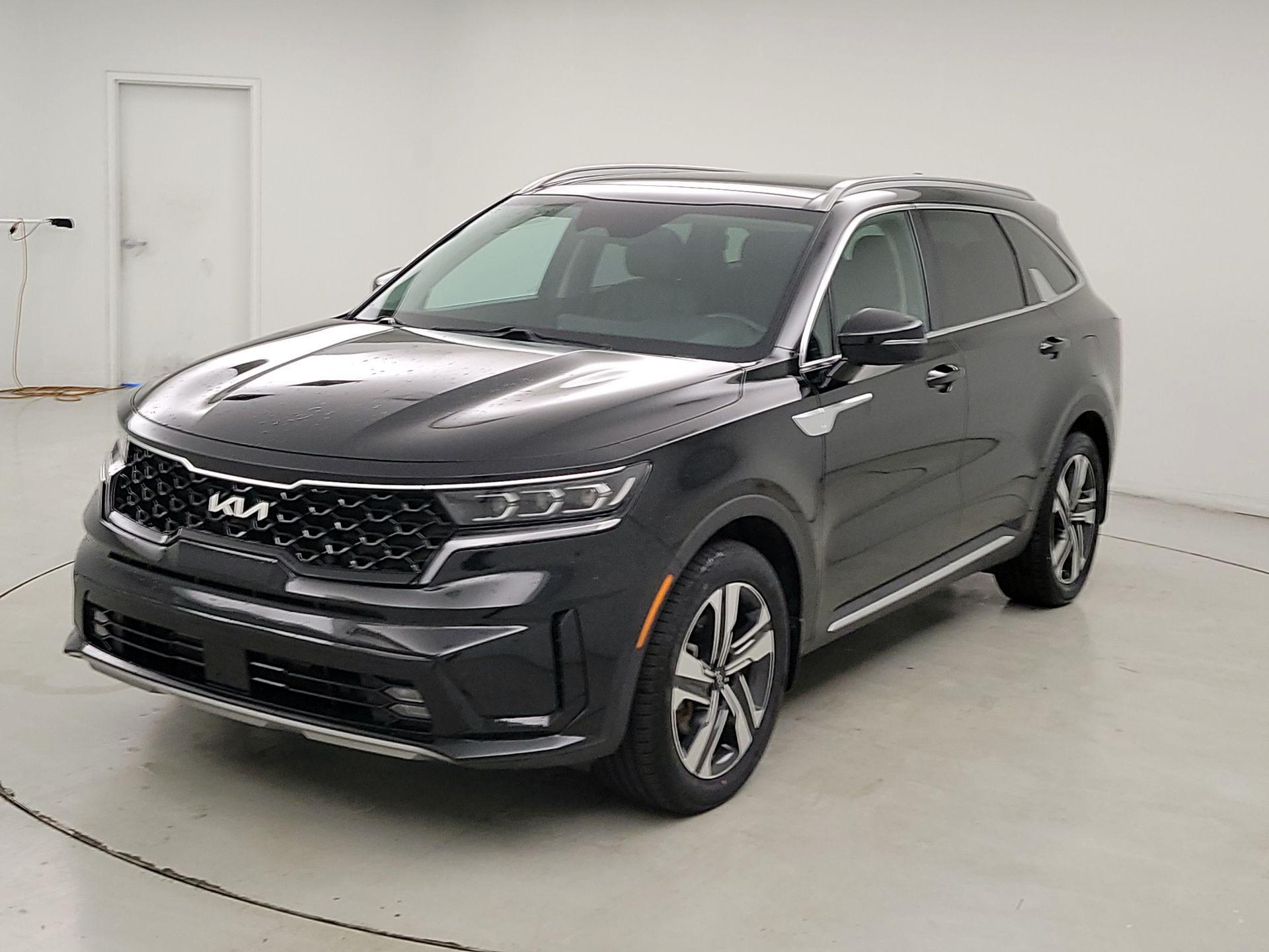 Thumbnail: 2022 Kia Sorento - 3