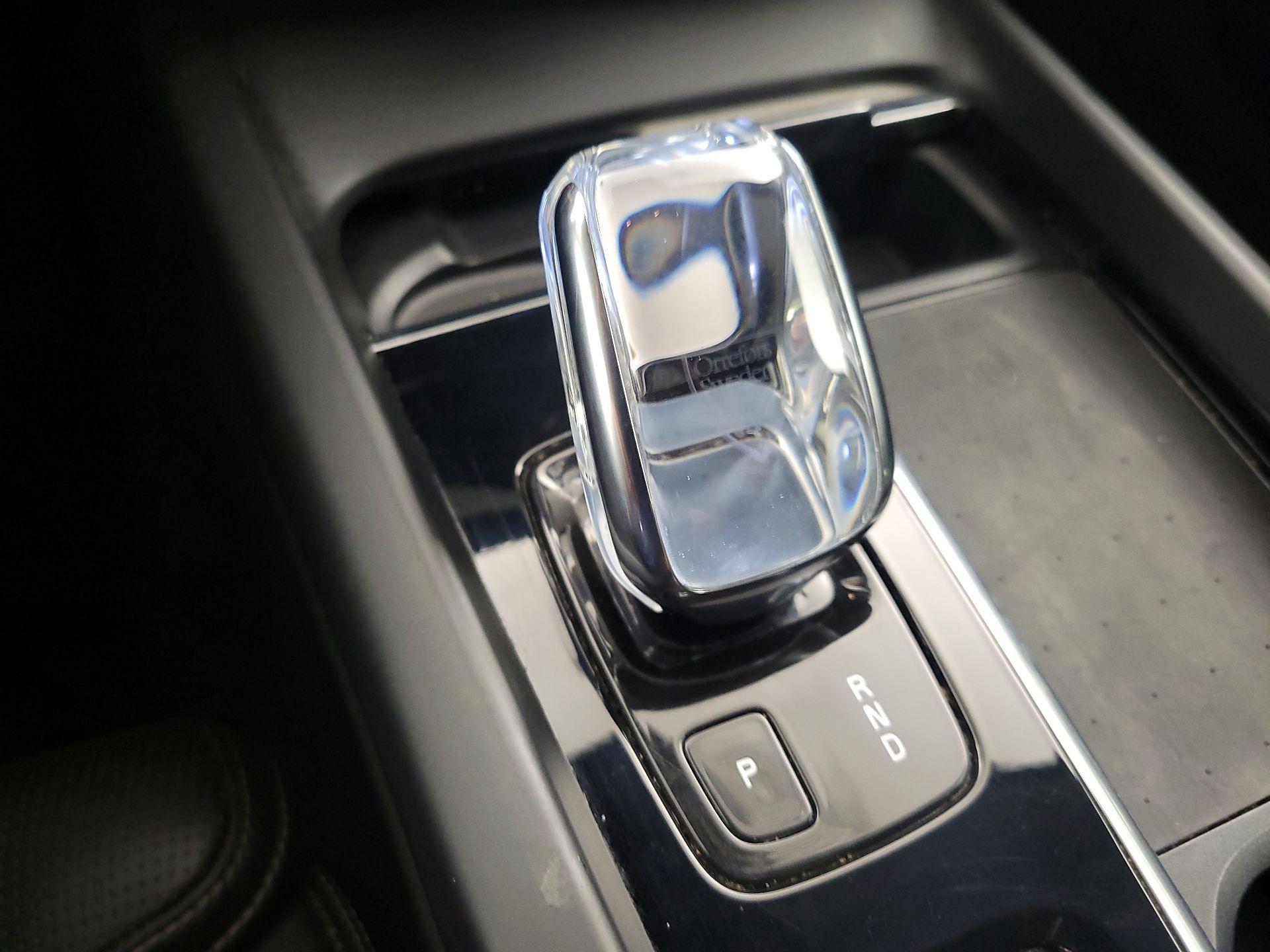 Thumbnail: 2022 Volvo XC60 - 15