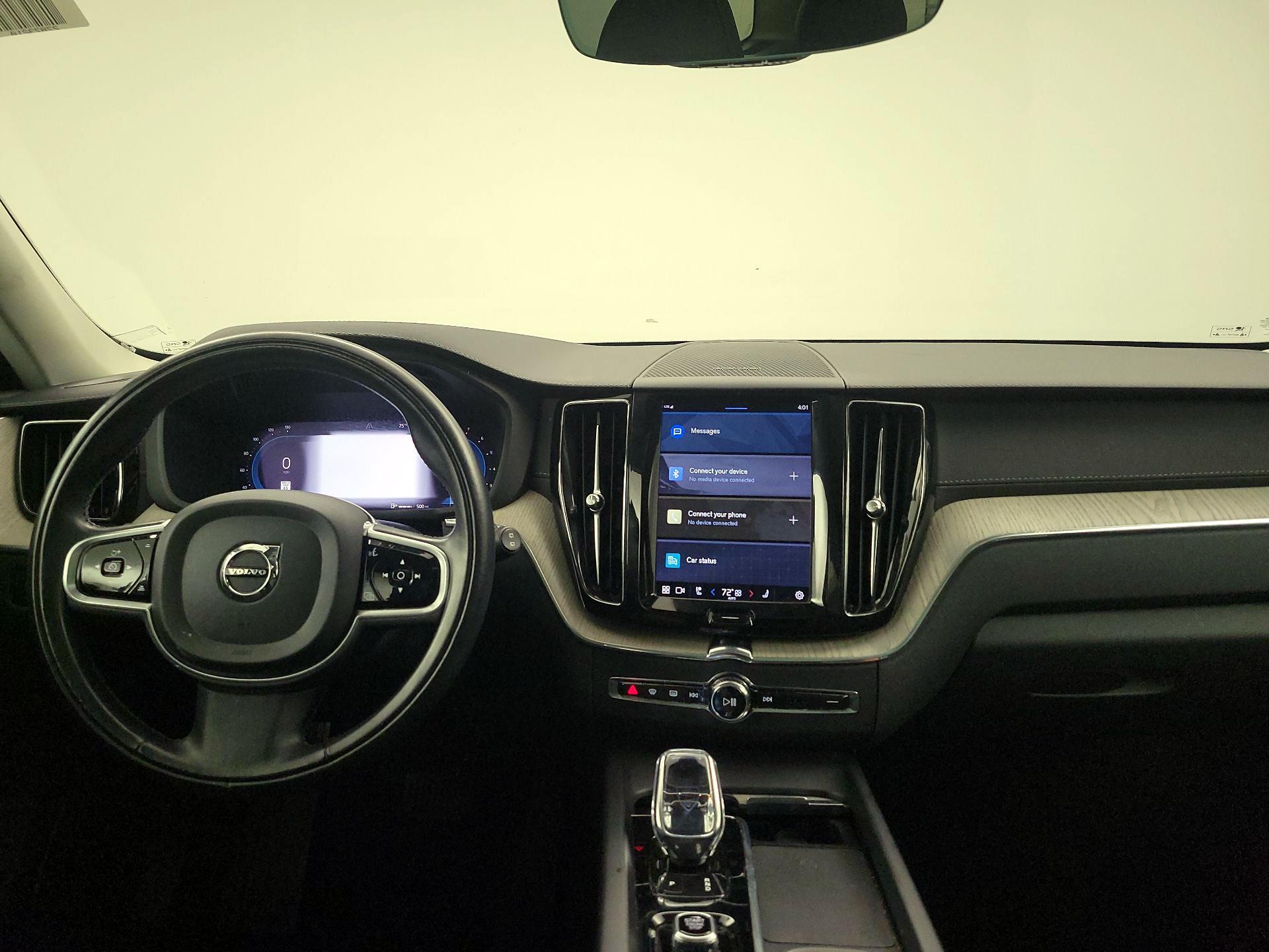 Thumbnail: 2022 Volvo XC60 - 8