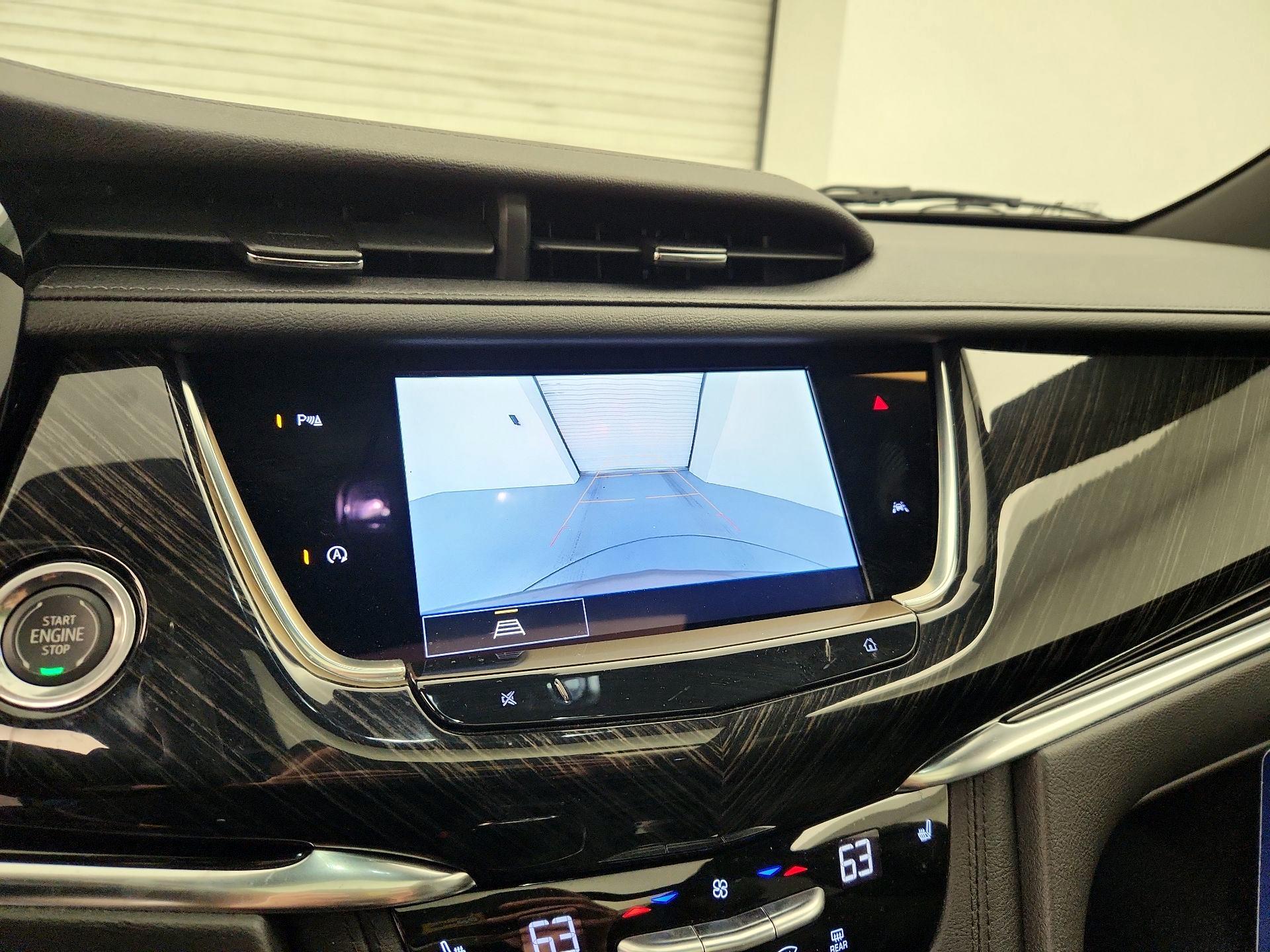 Thumbnail: 2022 Cadillac XT6 - 15