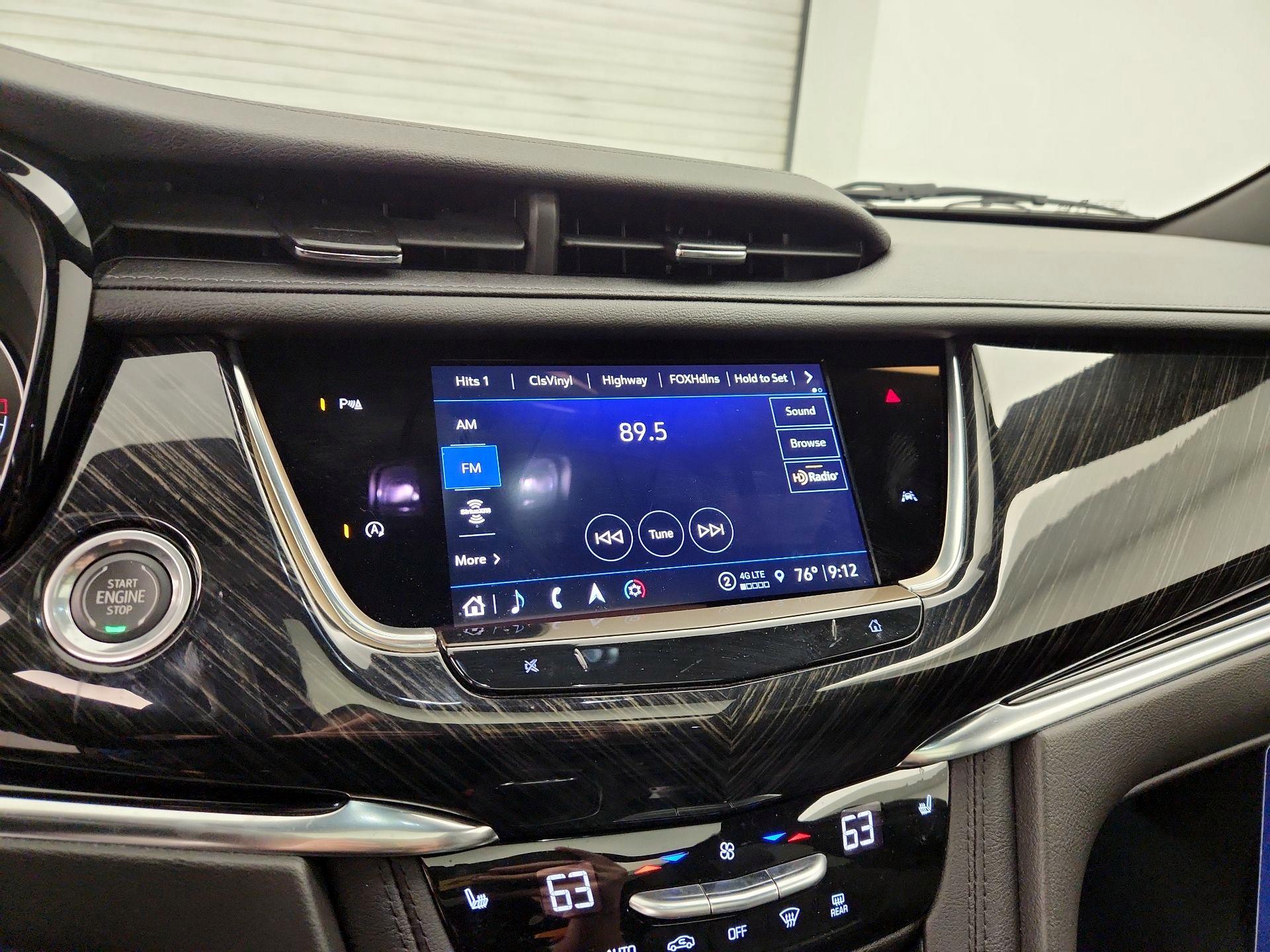 Thumbnail: 2022 Cadillac XT6 - 16