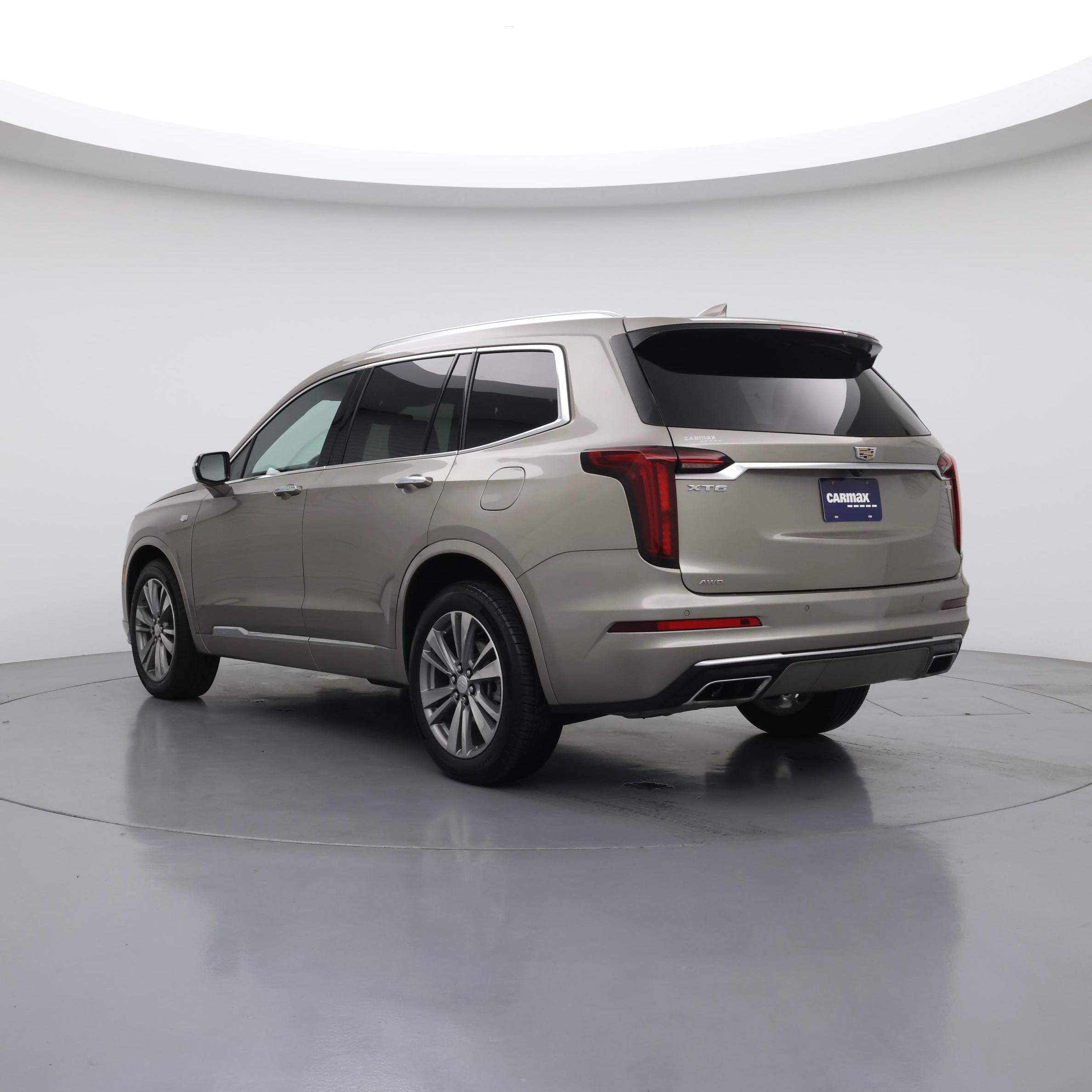 Thumbnail: 2022 Cadillac XT6 - 2