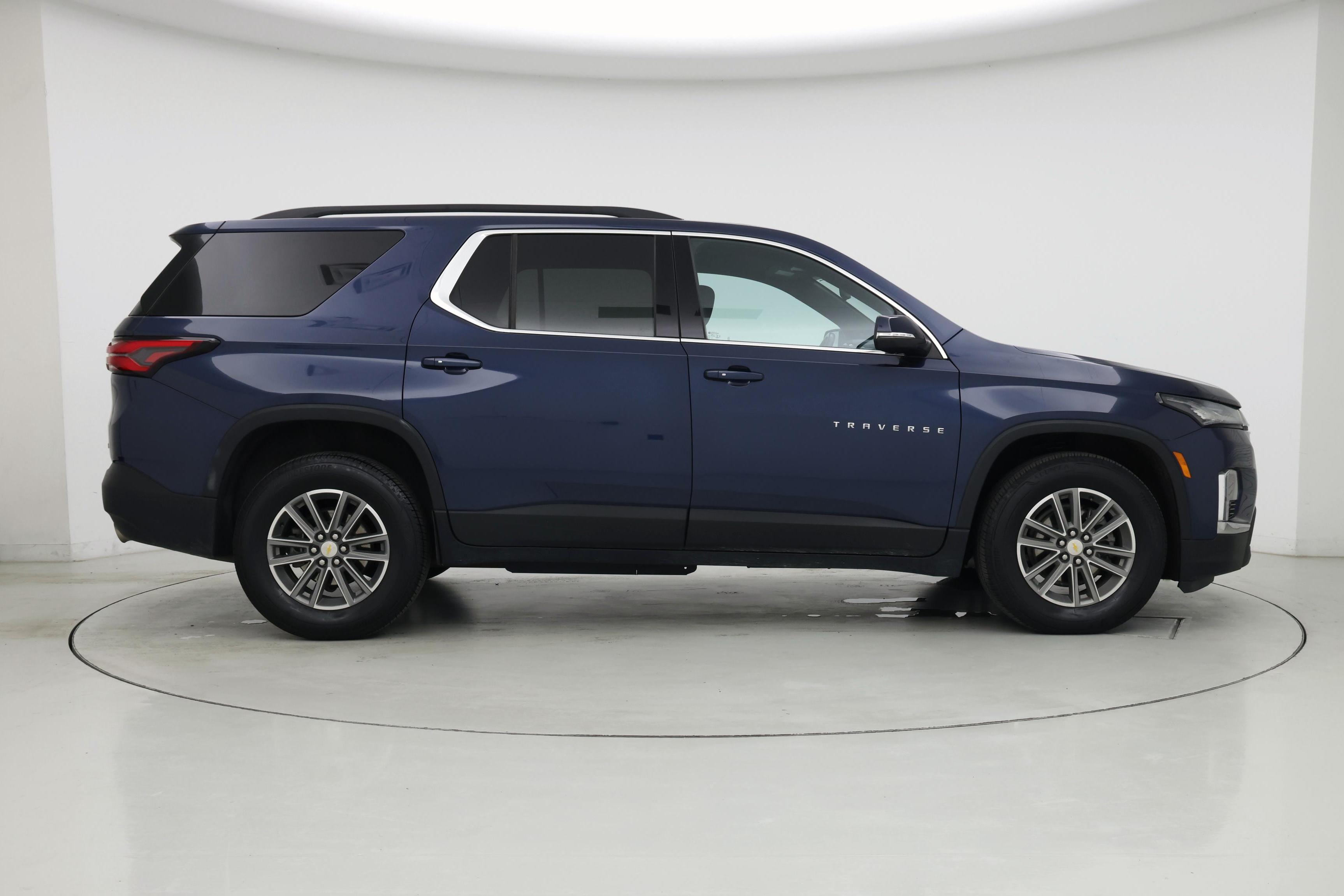 Thumbnail: 2022 Chevrolet Traverse - 7